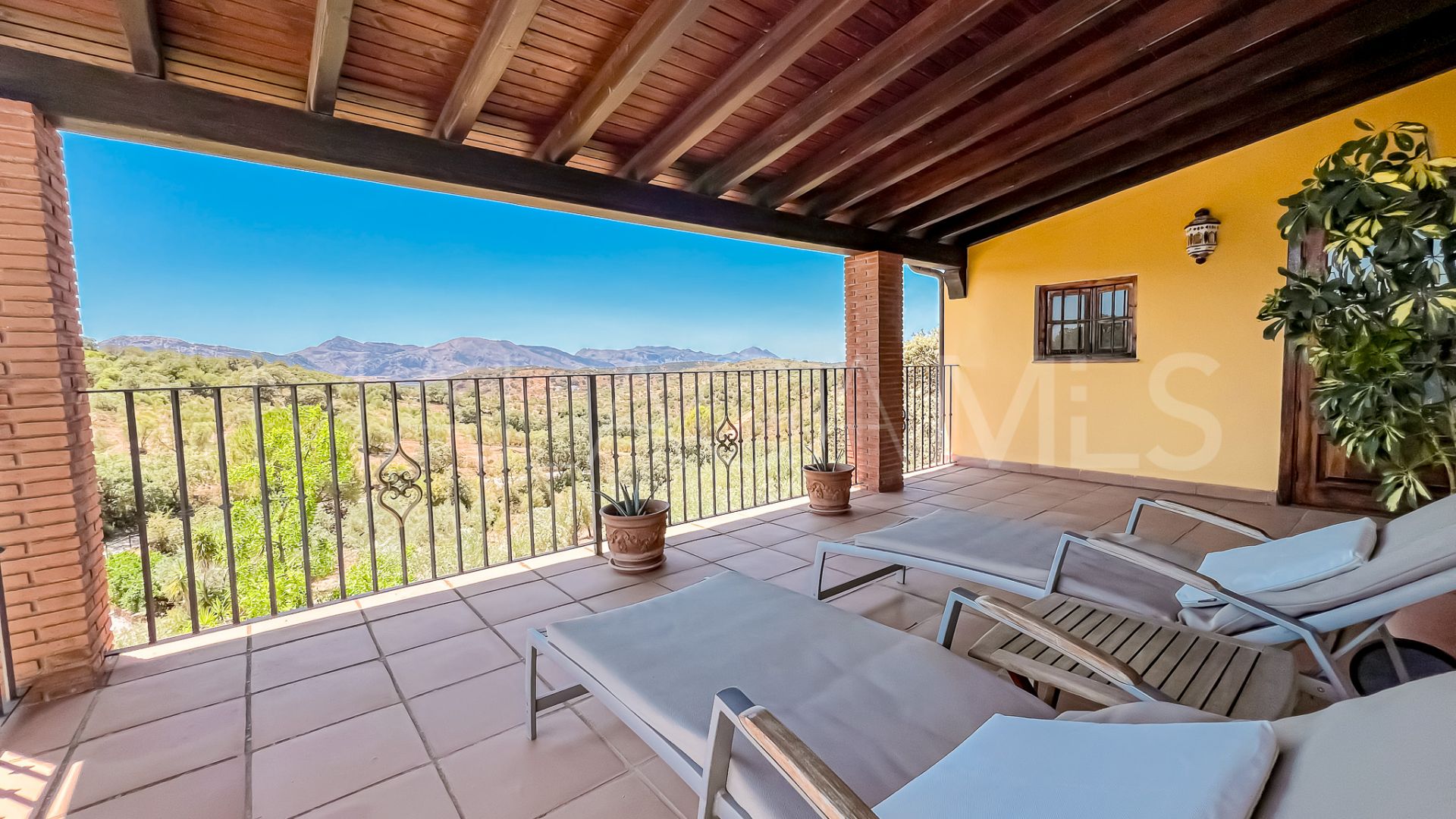 Ferme for sale in Villanueva del Rosario