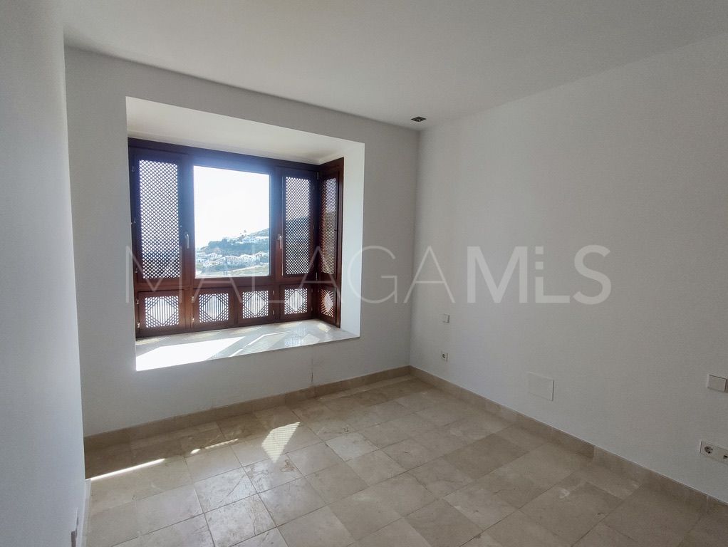 Adosado with 5 bedrooms for sale in Calanova Golf