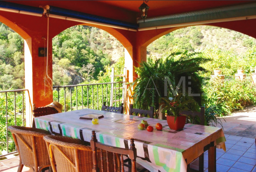 5 bedrooms finca in Istan for sale