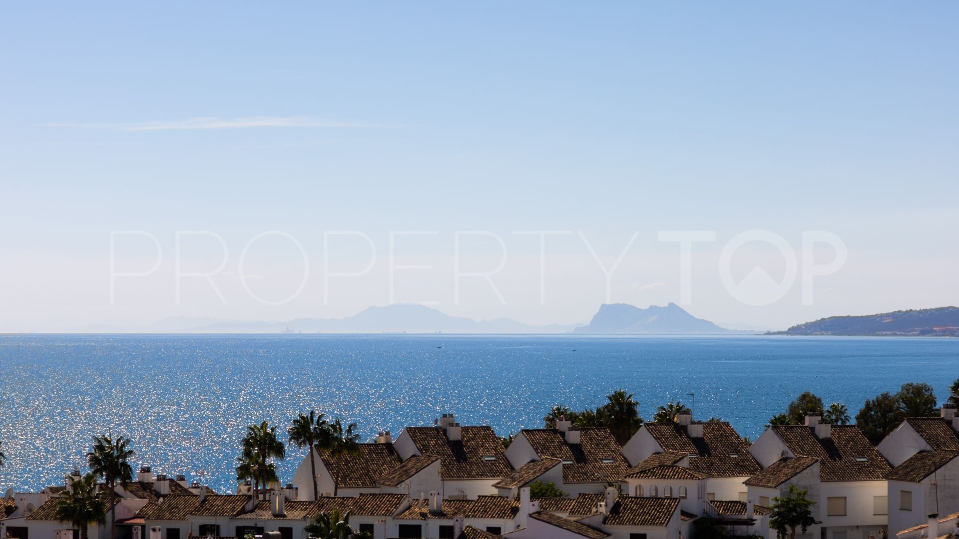 Duplex penthouse for sale in Bahía de Estepona