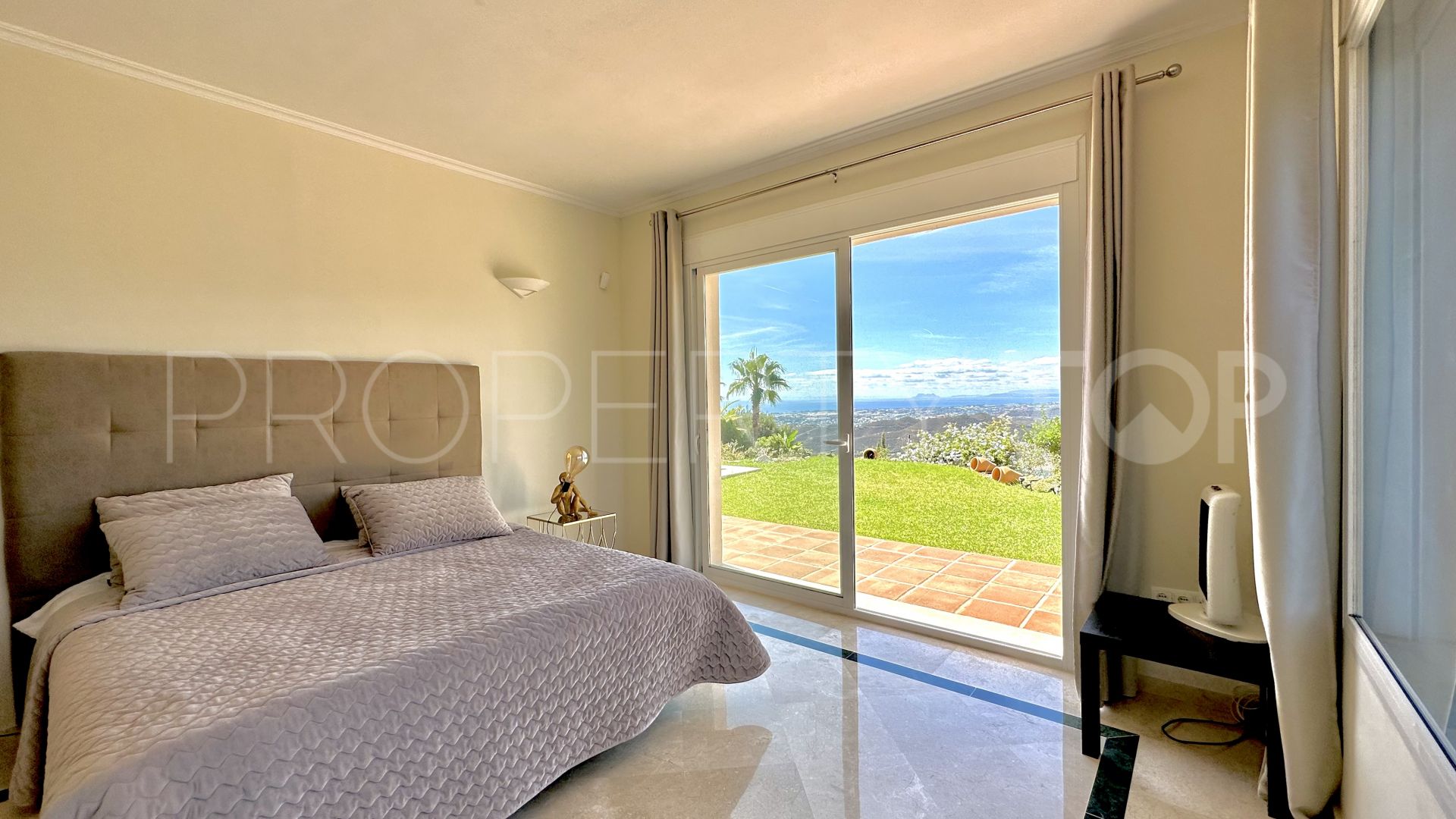 Sierra Blanca Country Club 4 bedrooms villa for sale