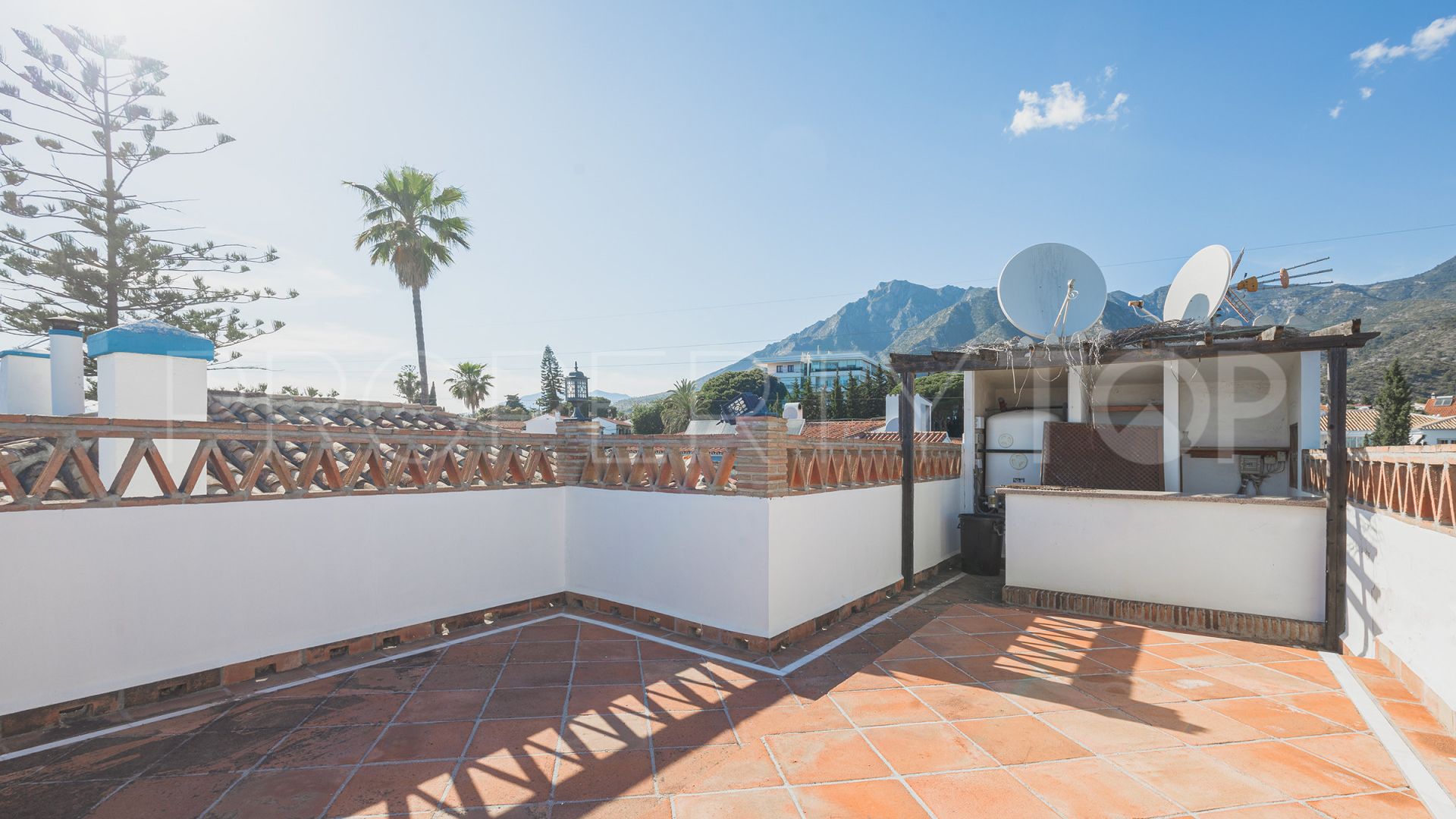 For sale 6 bedrooms villa in El Mirador