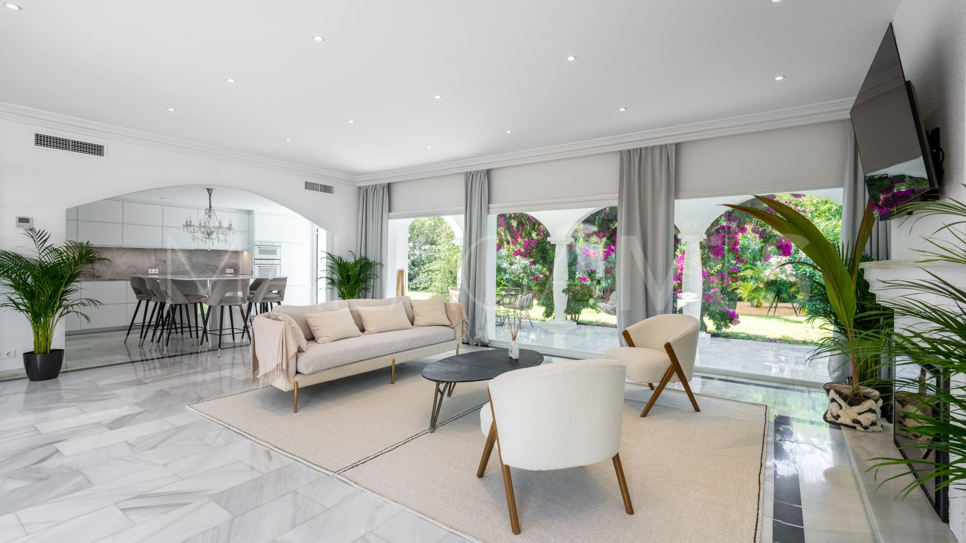 Villa for sale in Marbesa