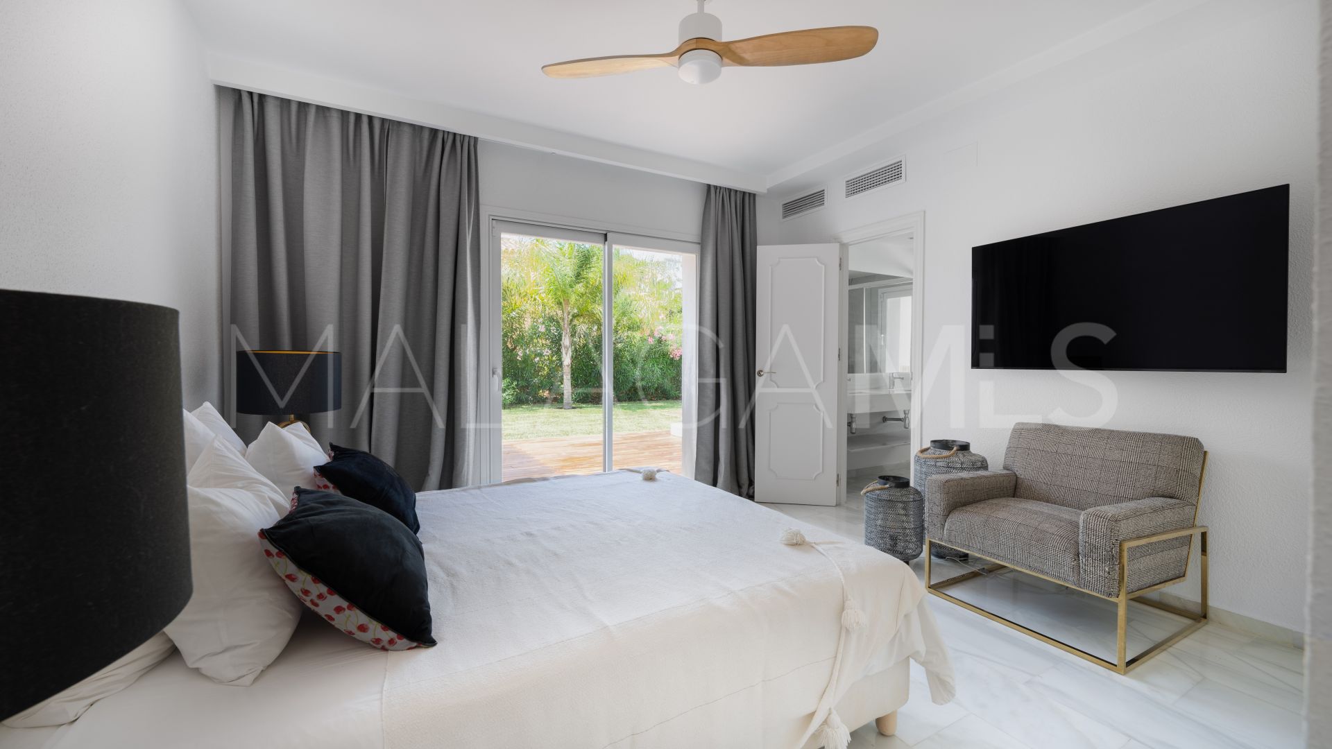 Villa for sale in Marbesa
