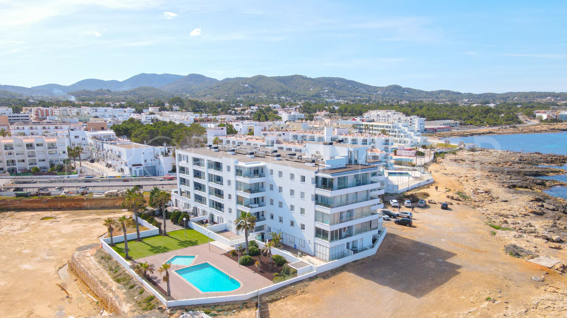 For sale 3 bedrooms apartment in Cala Bou