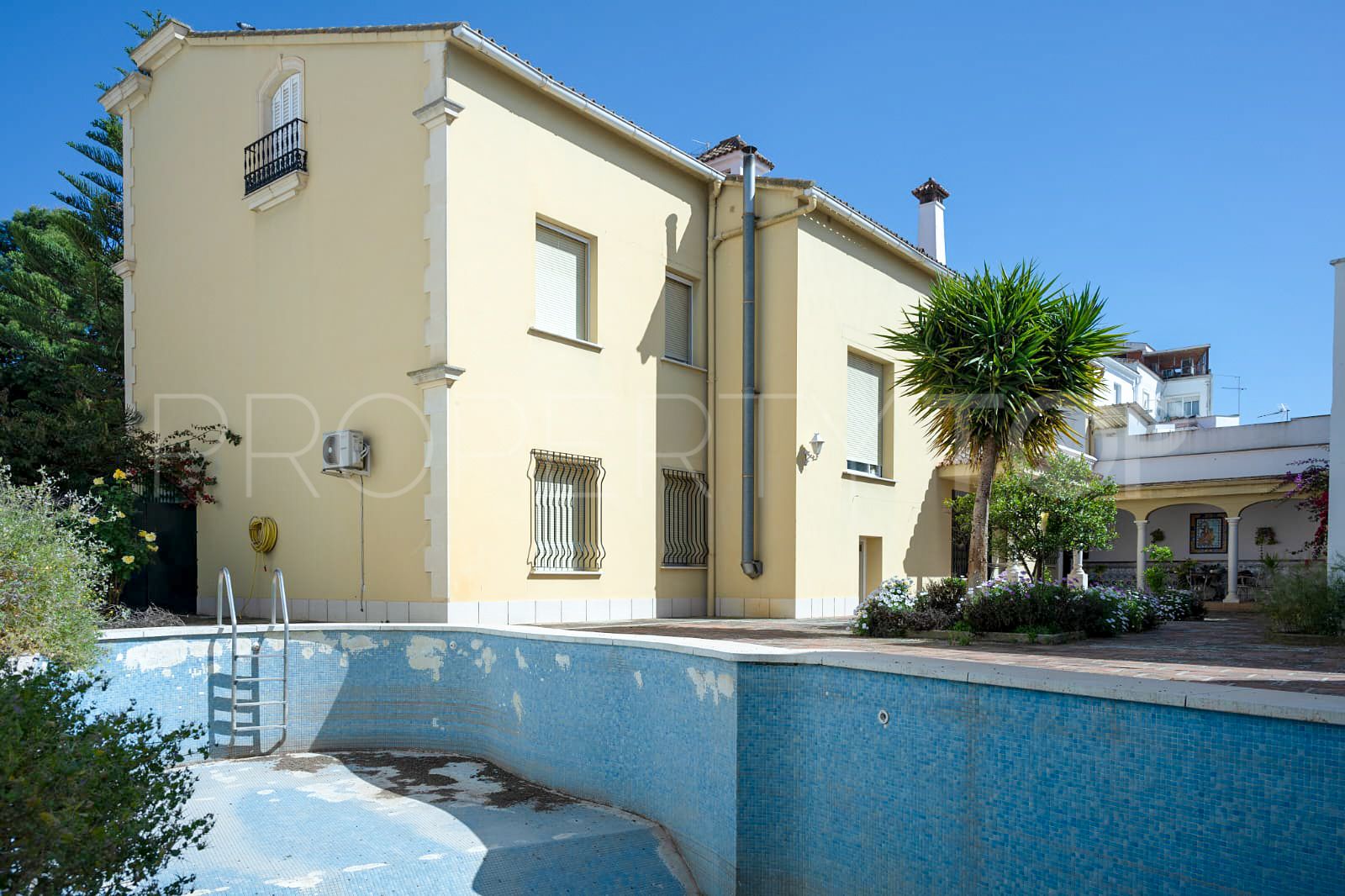 For sale town house in Campillos with 6 bedrooms