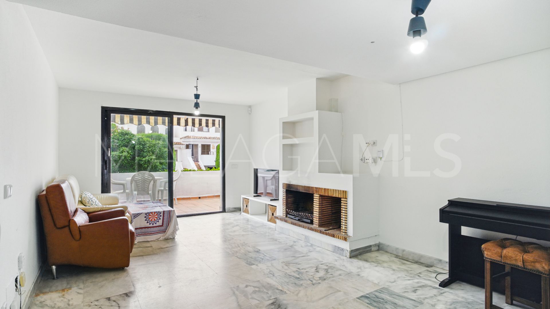 Albayalde, adosado a la venta de 3 bedrooms