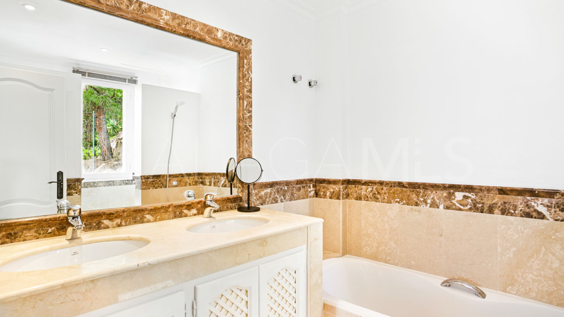 Villa in Sierra Blanca Country Club for sale