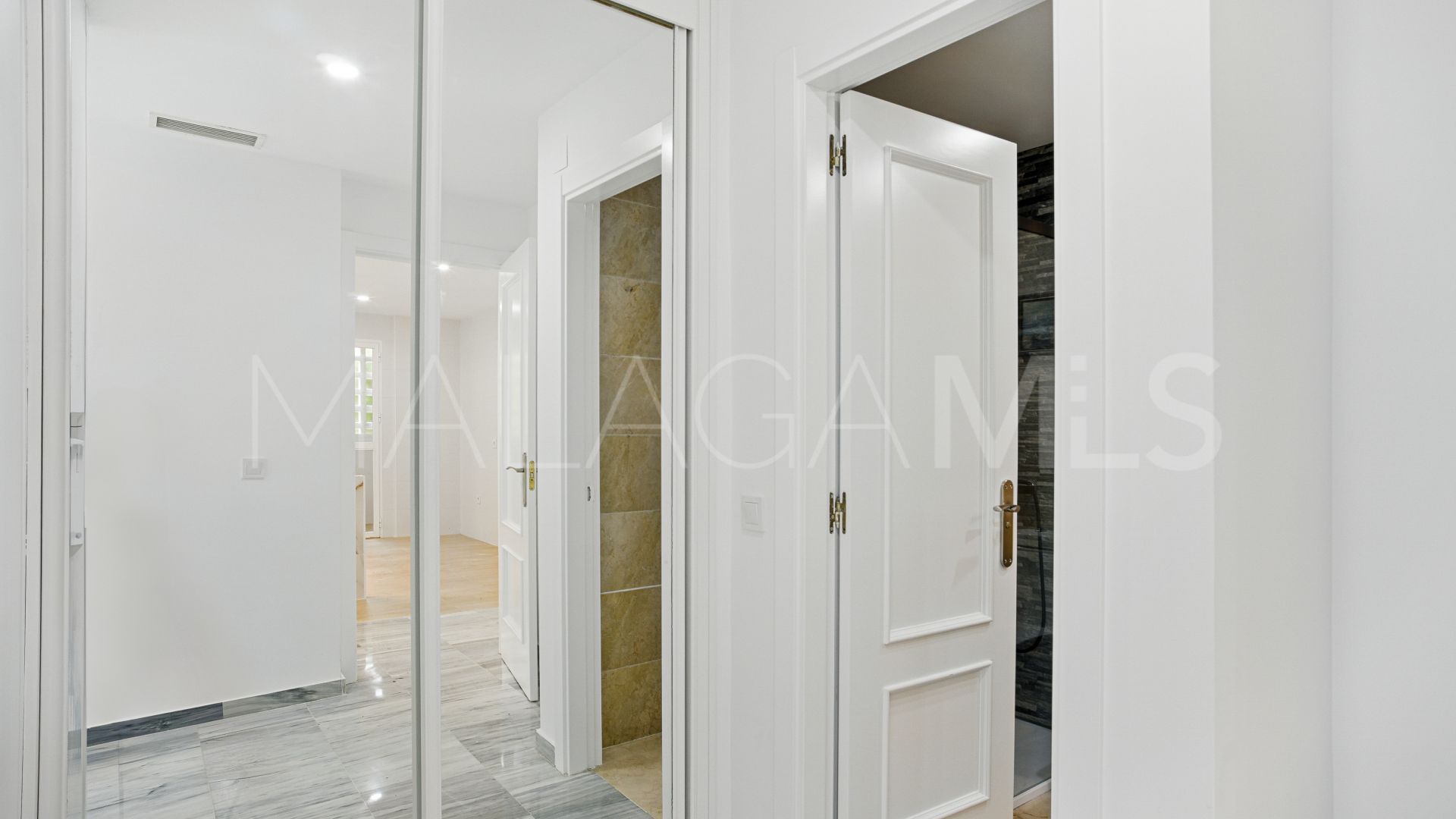 For sale ground floor apartment in Hacienda Nagüeles I