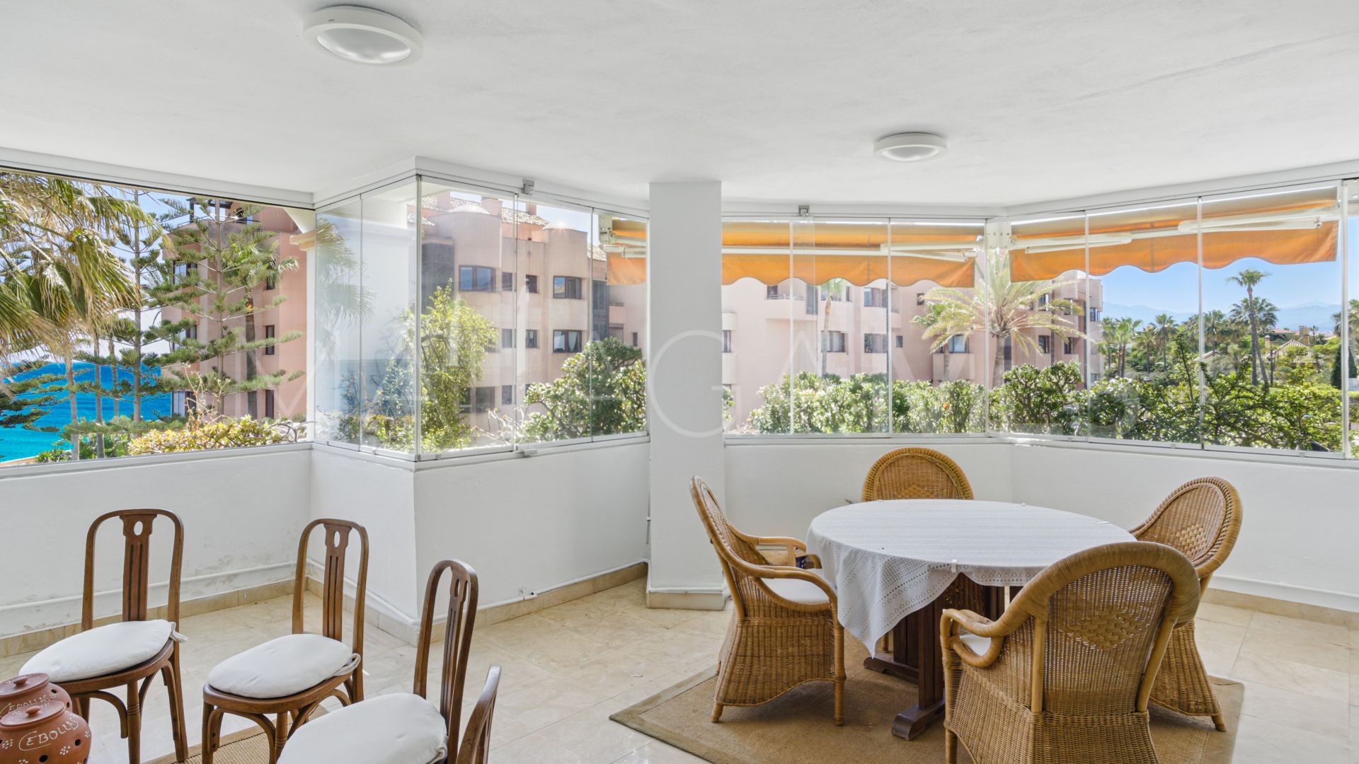 Buy apartamento in La Herradura