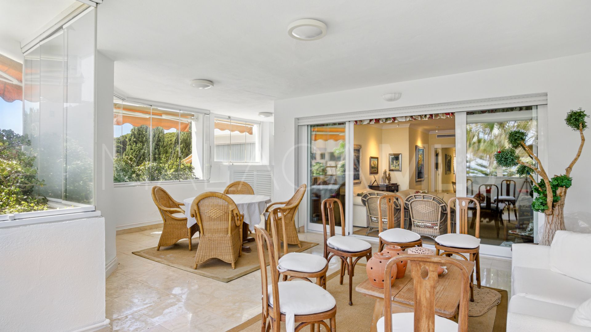 Buy apartamento in La Herradura