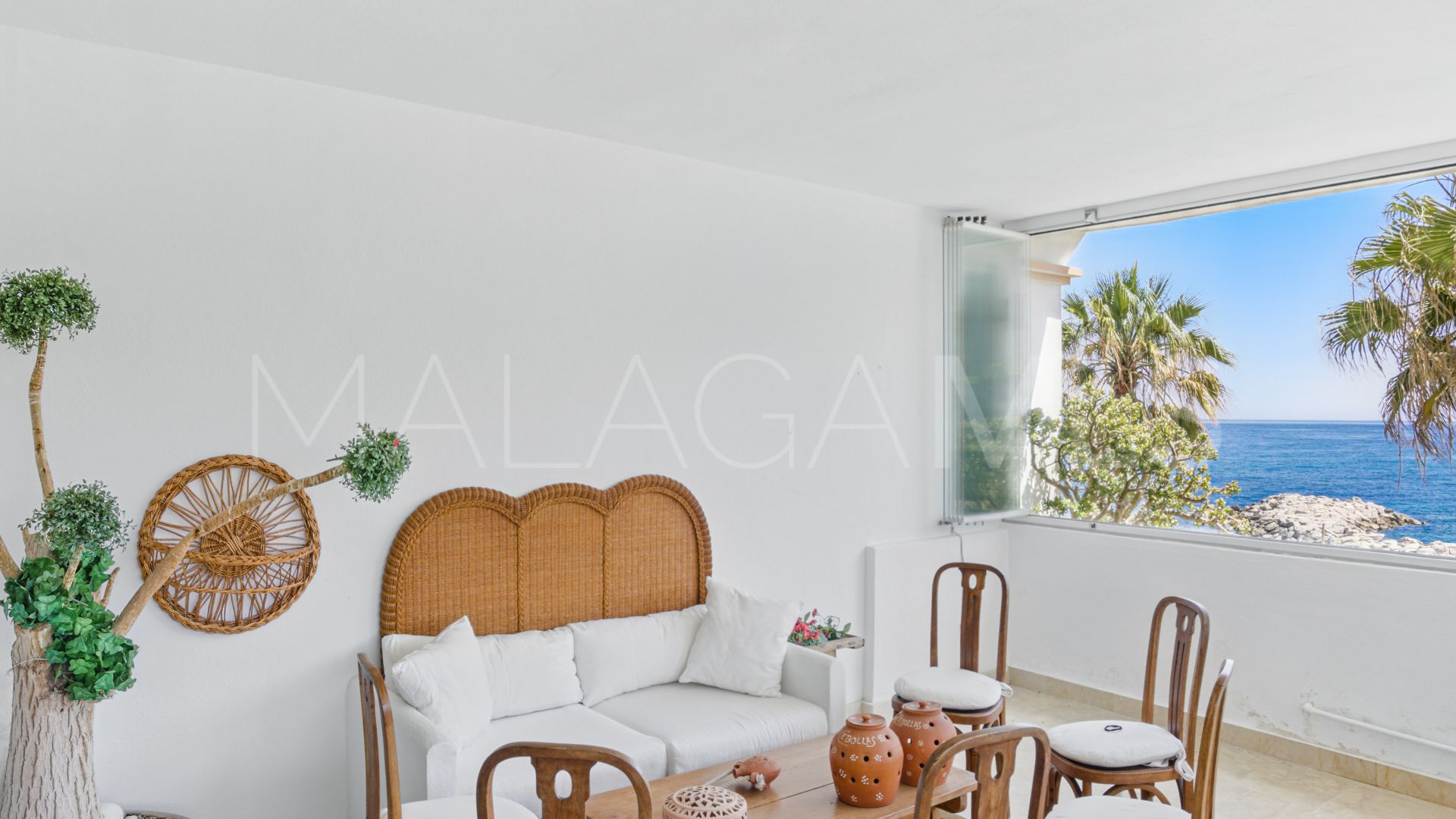 Buy apartamento in La Herradura