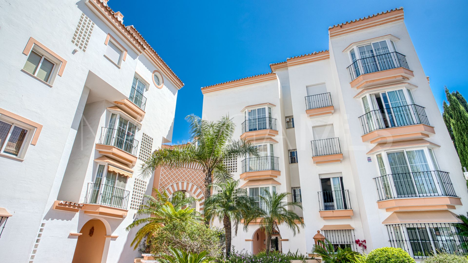 Buy apartamento in La Herradura