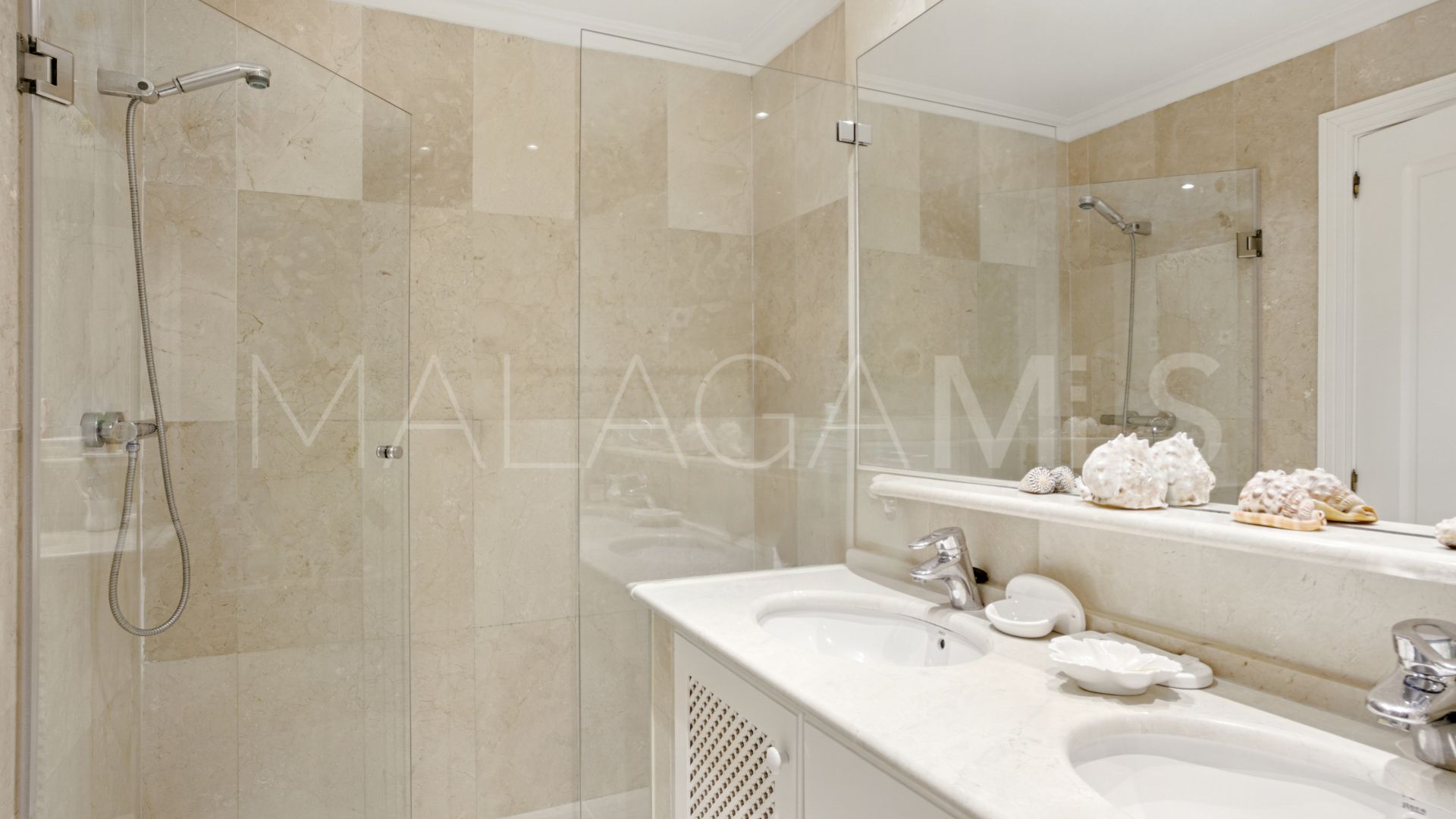 Buy apartamento in La Herradura
