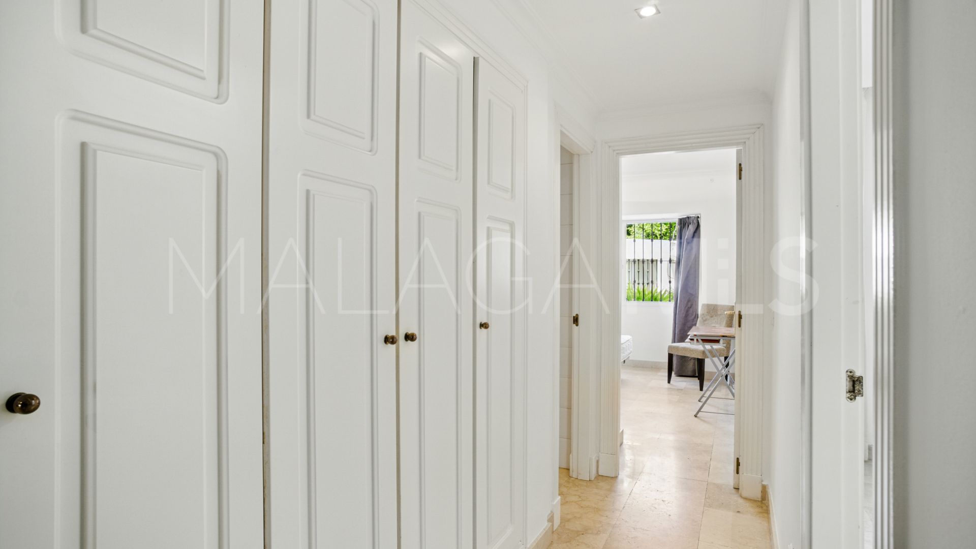 Buy apartamento planta baja in La Herradura