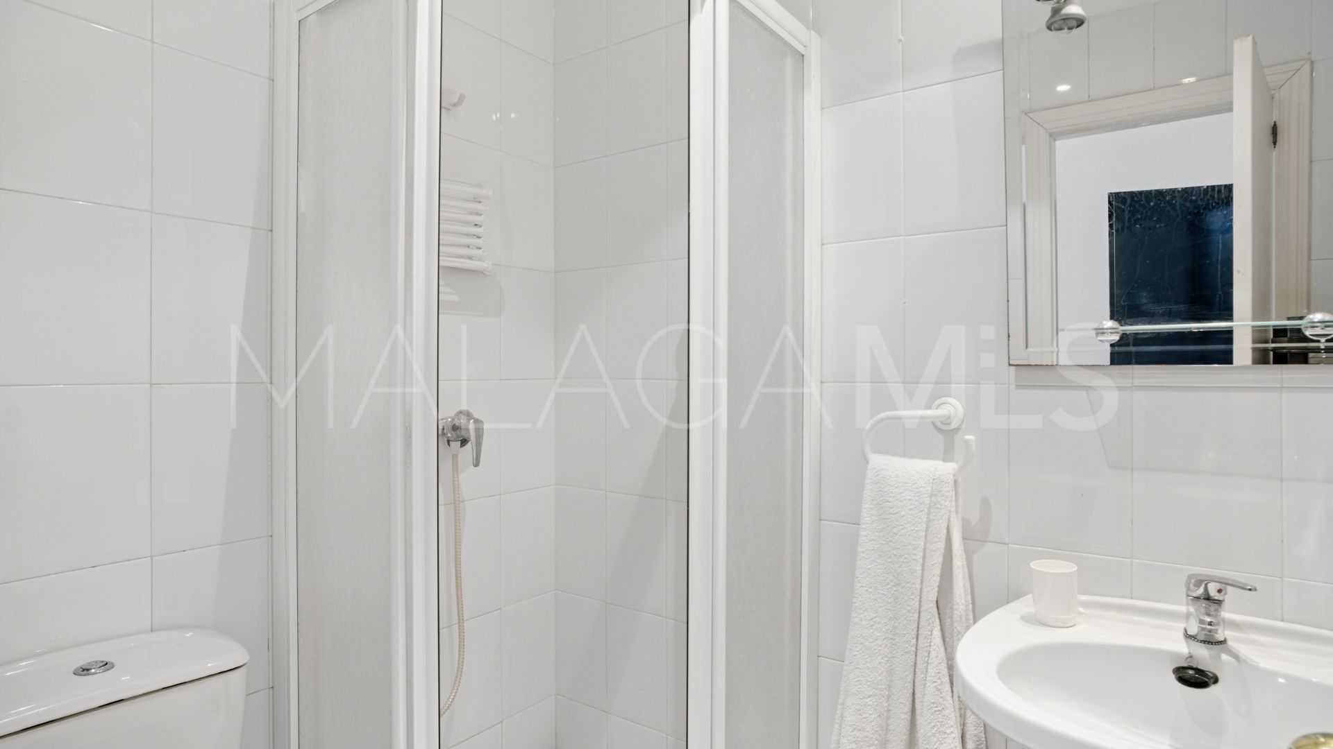 Buy apartamento planta baja in La Herradura