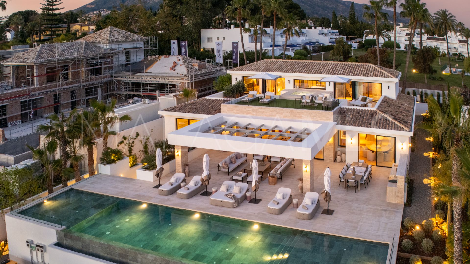 Villa for sale de 6 bedrooms in Aloha