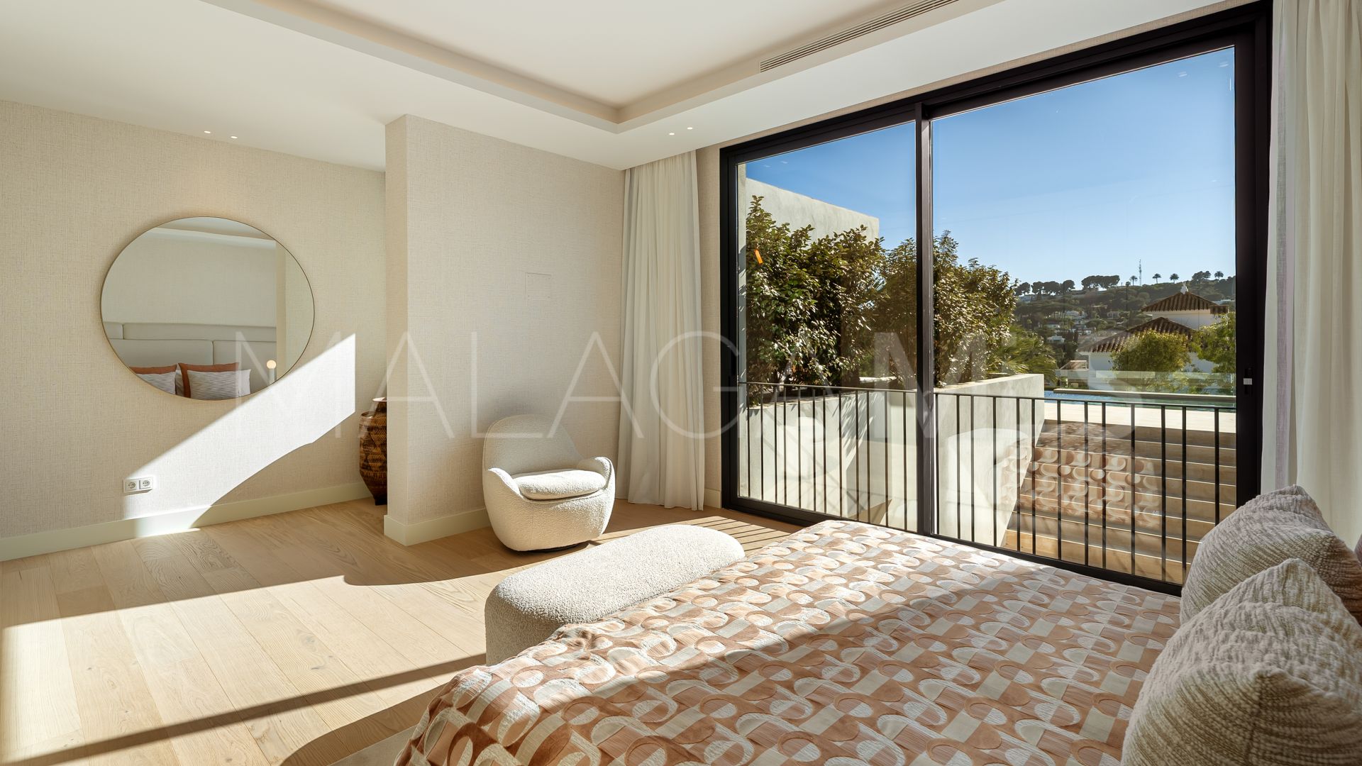 Villa for sale de 6 bedrooms in Aloha