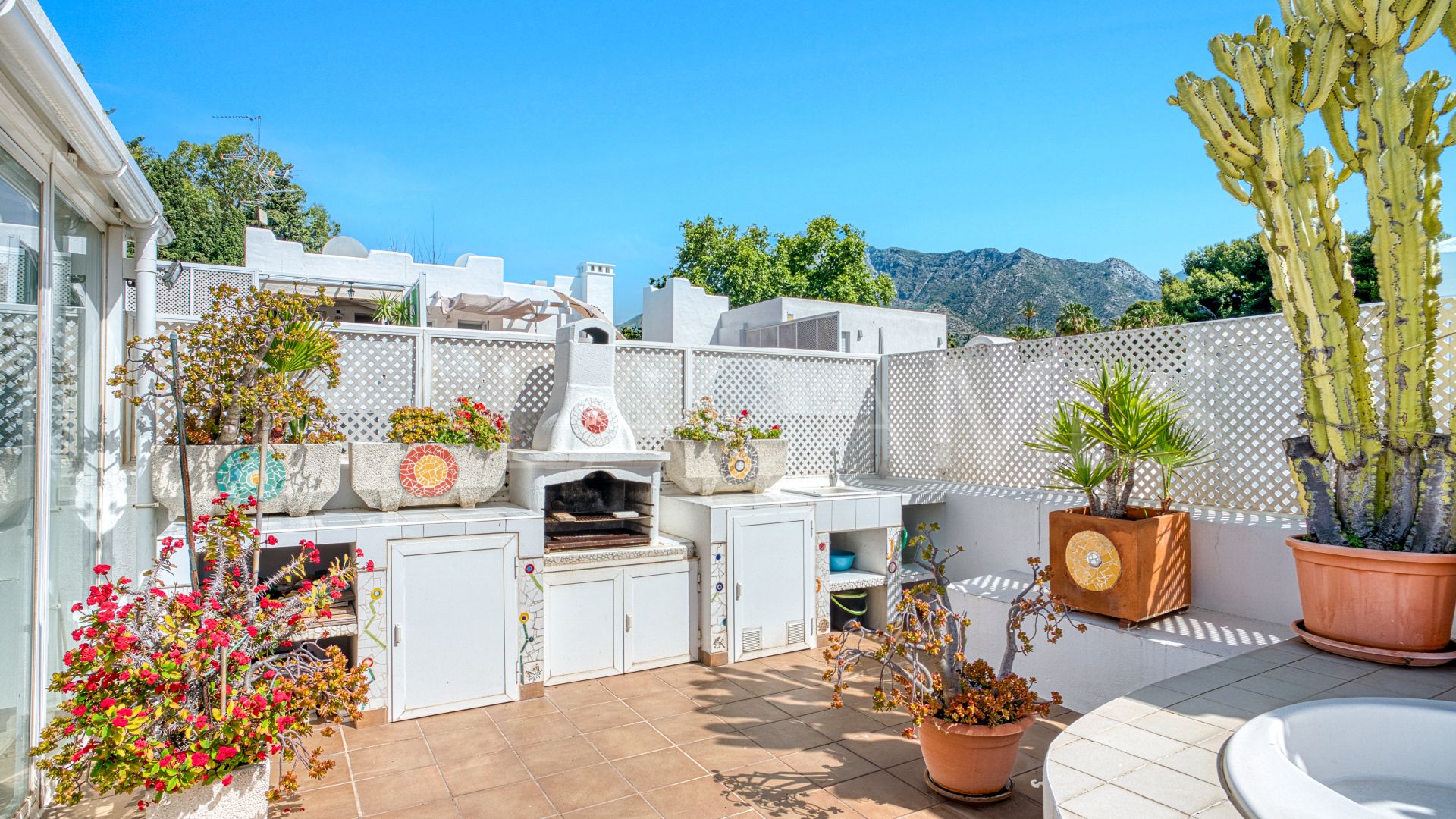 Tvåvånings takvåning for sale in Marbella Real