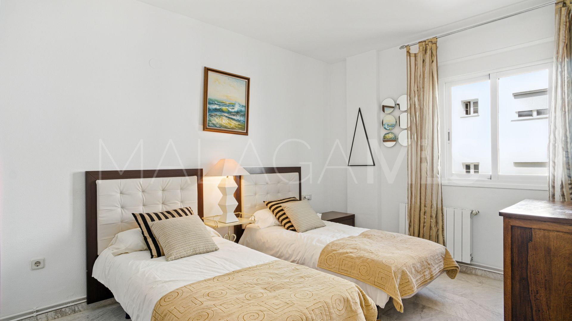 Tvåvånings takvåning for sale in Marbella Real