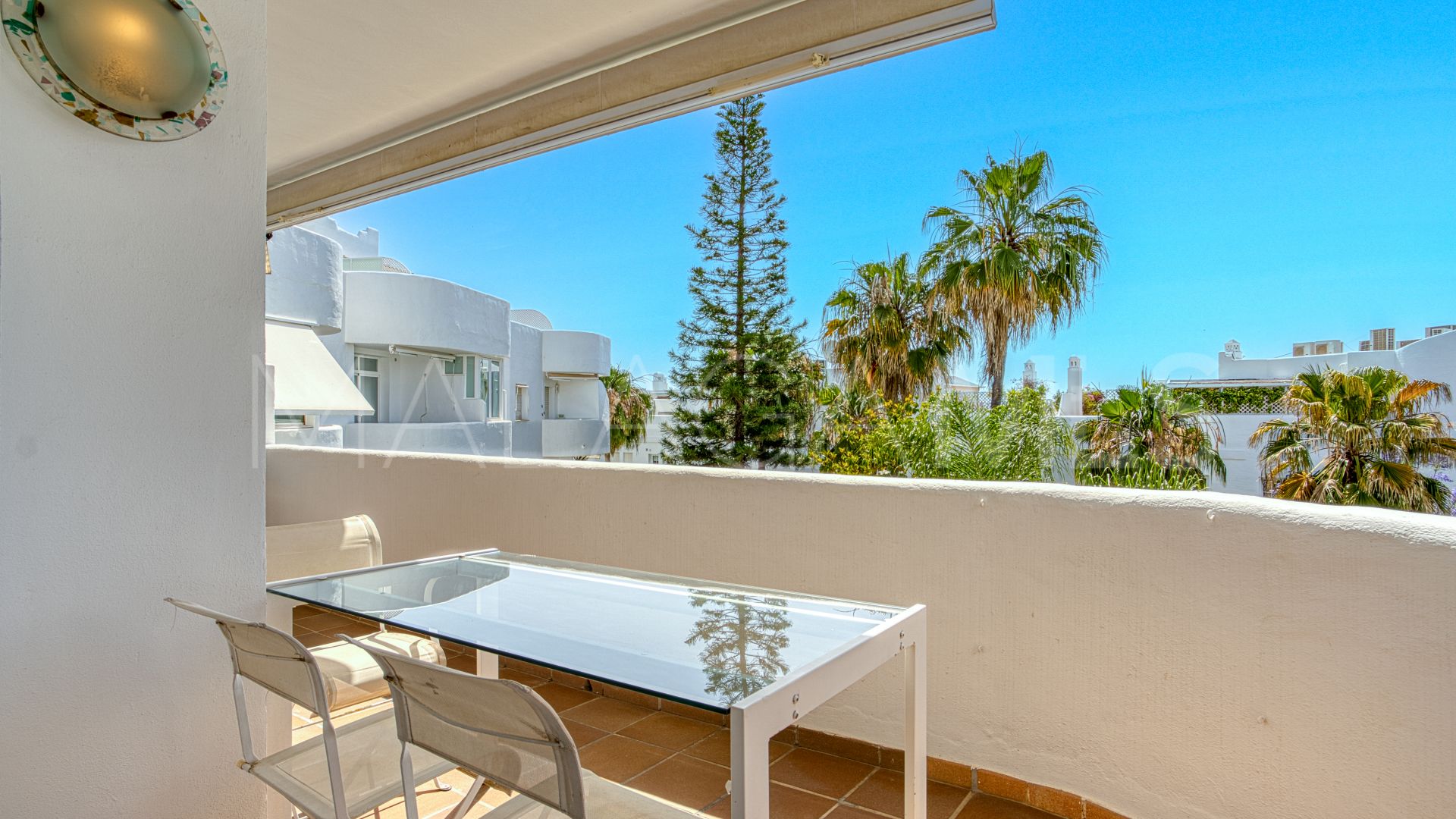 Tvåvånings takvåning for sale in Marbella Real