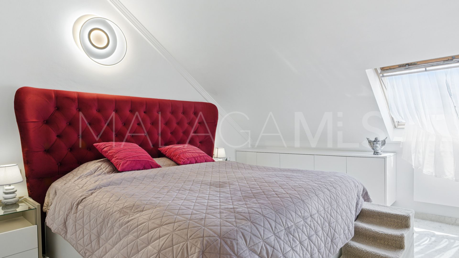 Radhus for sale in Sitio de Calahonda
