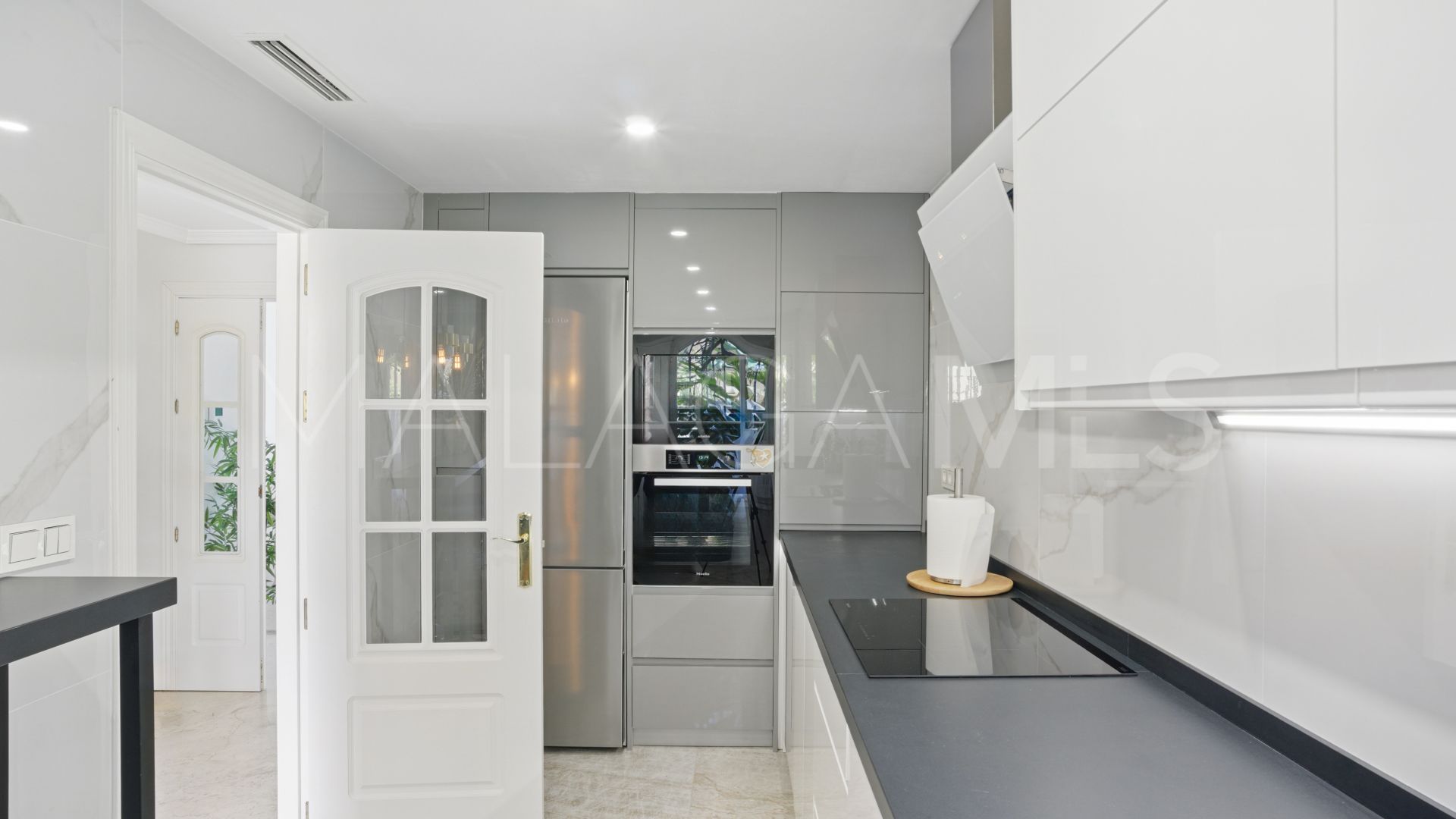 Radhus for sale in Sitio de Calahonda