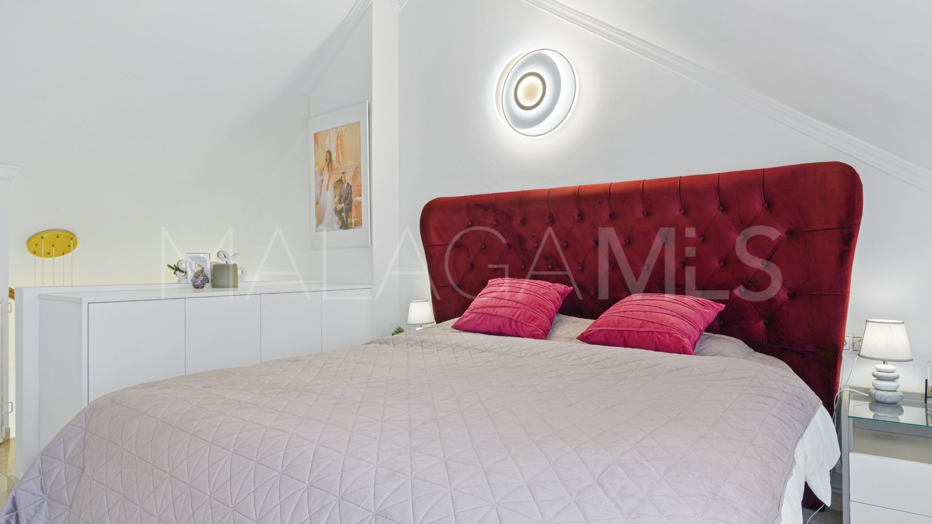 Radhus for sale in Sitio de Calahonda