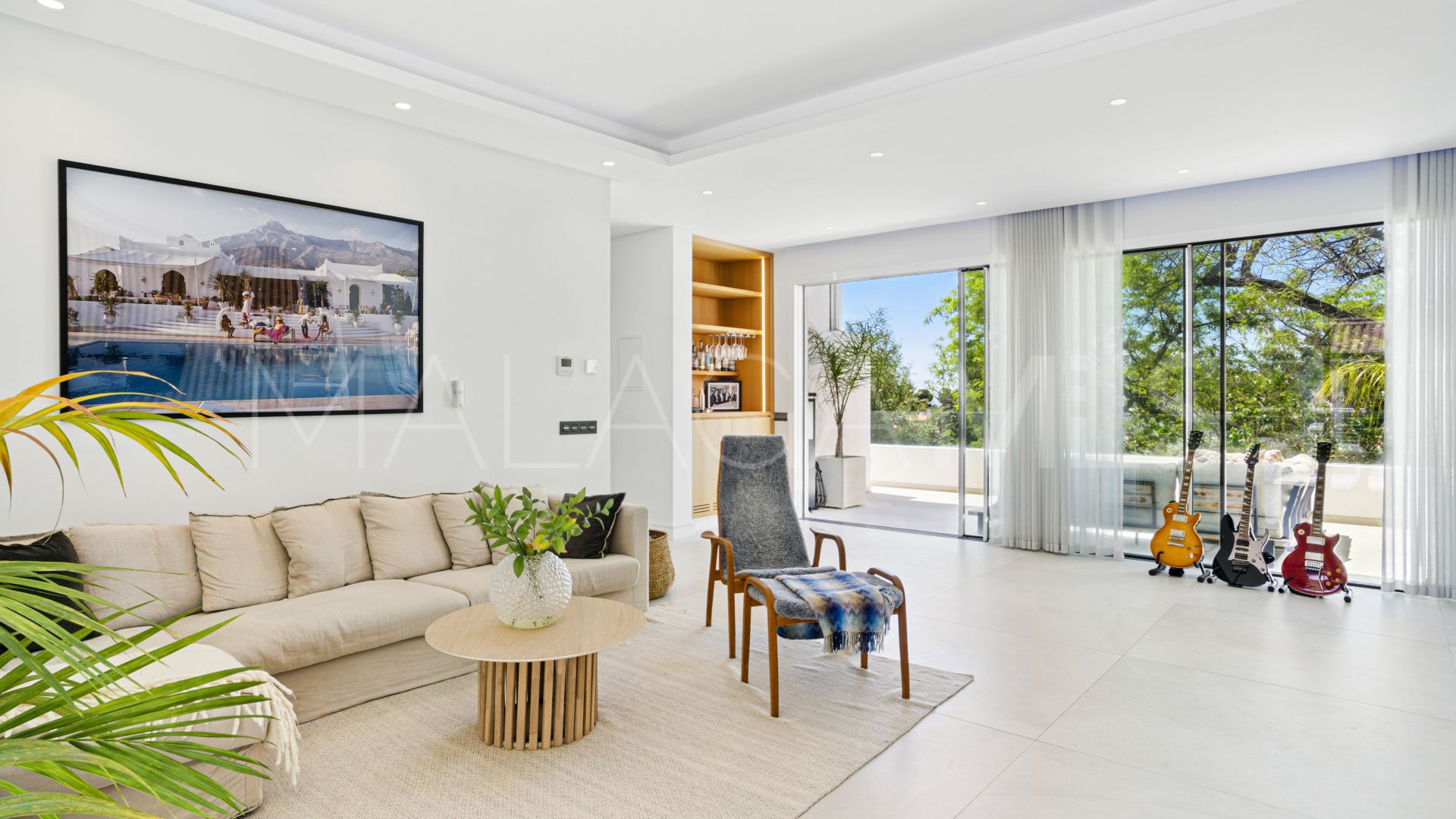 Villa for sale in Nueva Andalucia