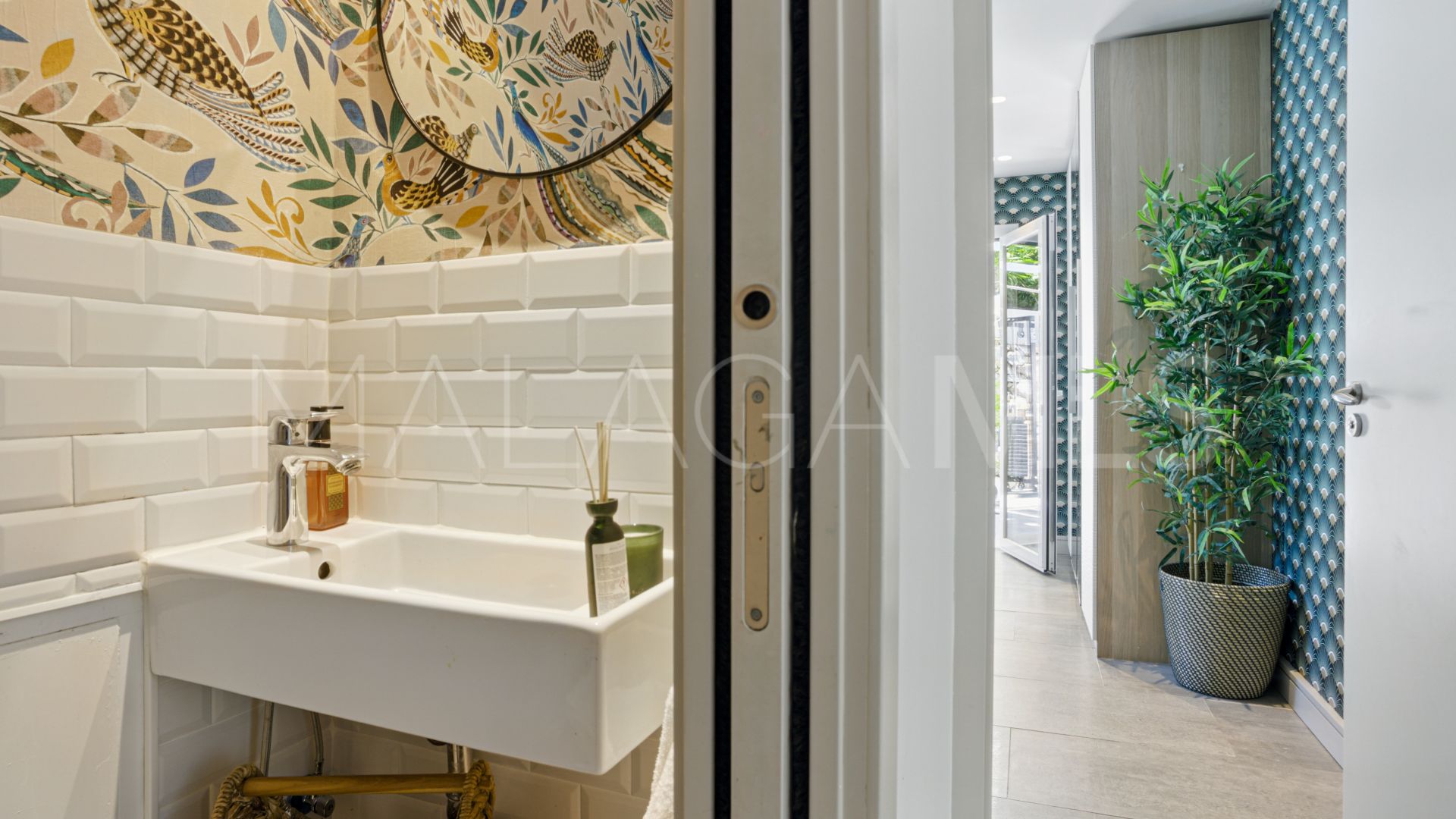 Villa for sale in Nueva Andalucia