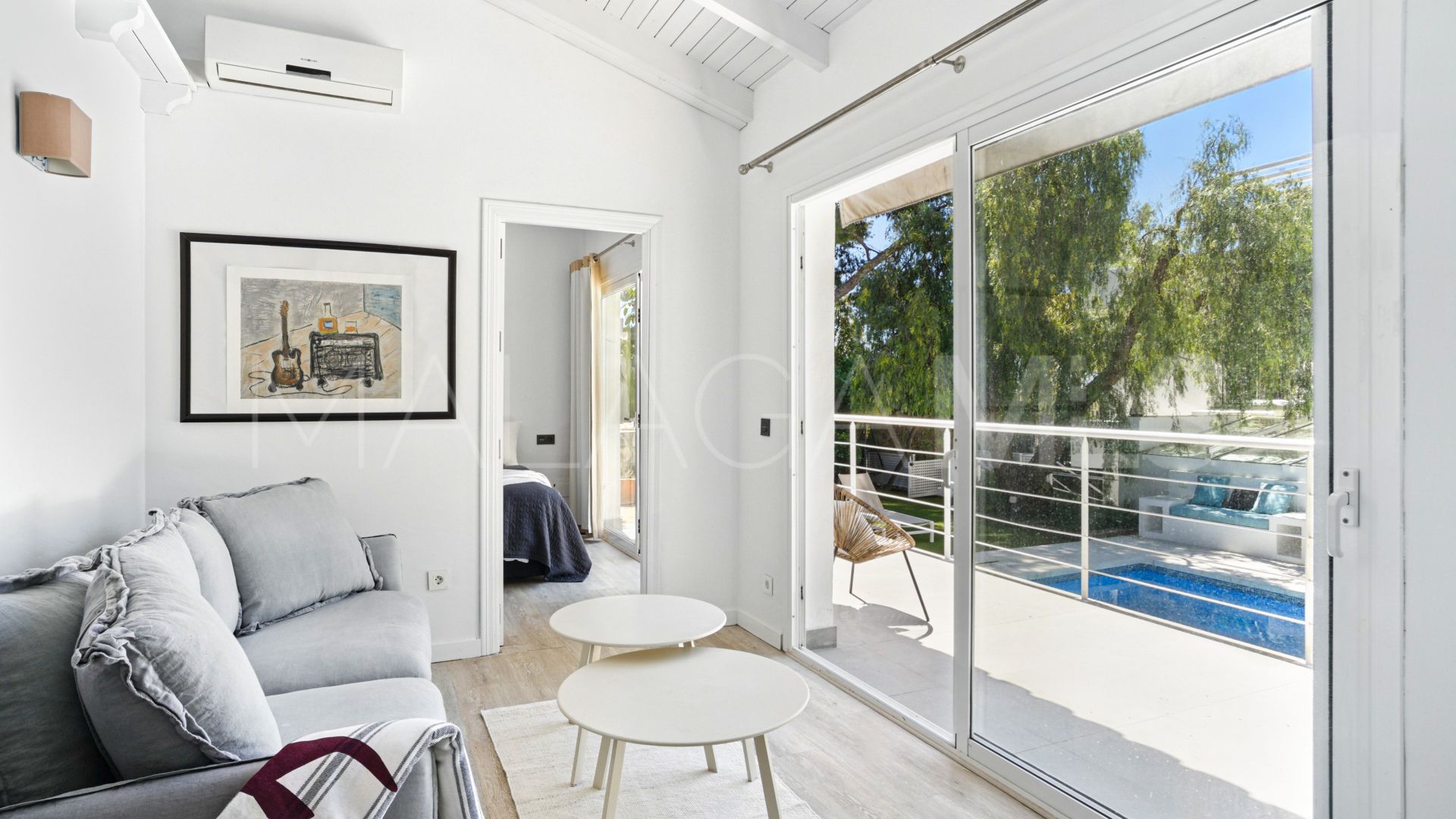 Villa for sale in Nueva Andalucia