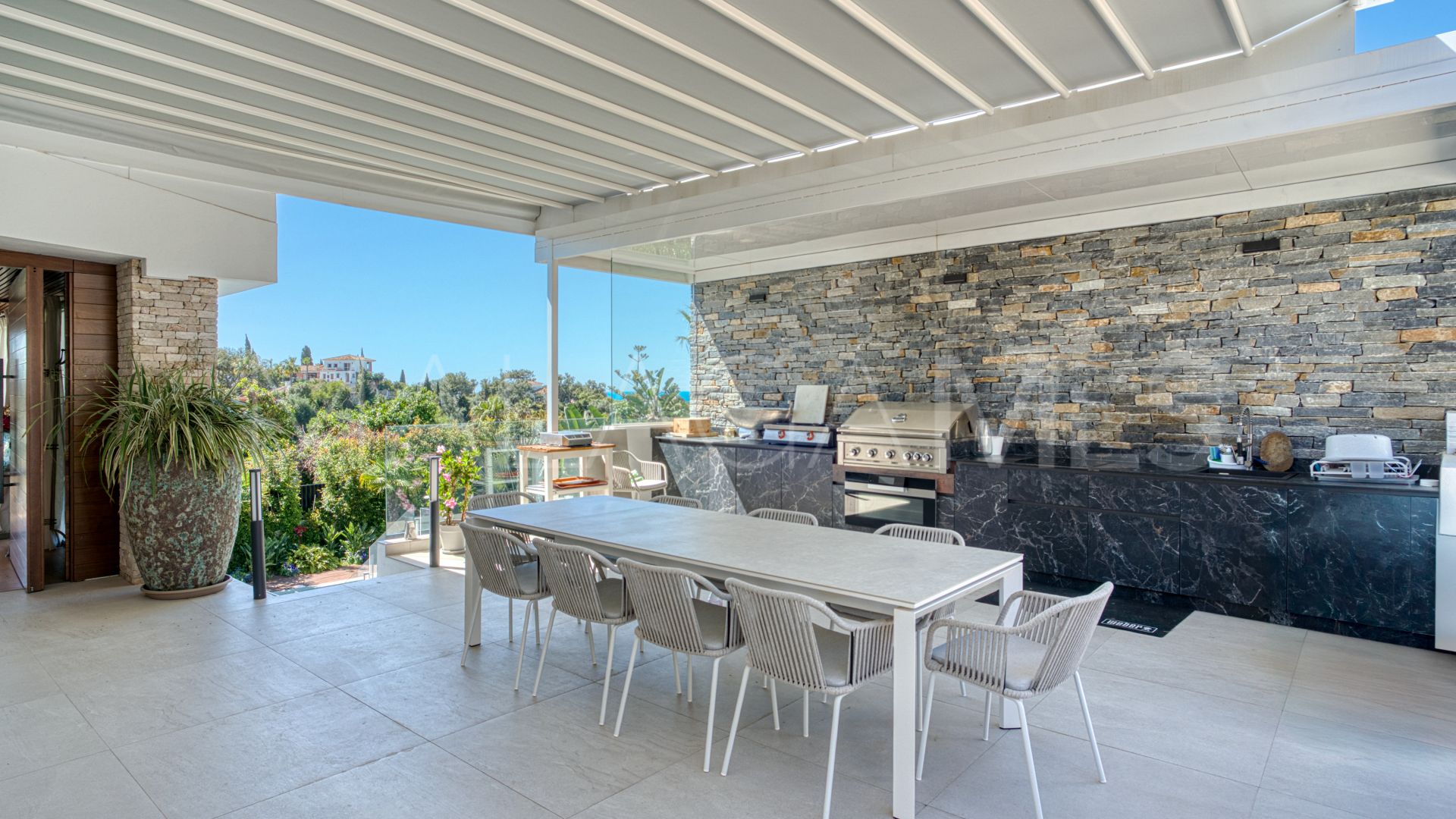 Villa for sale in Marbella Ost