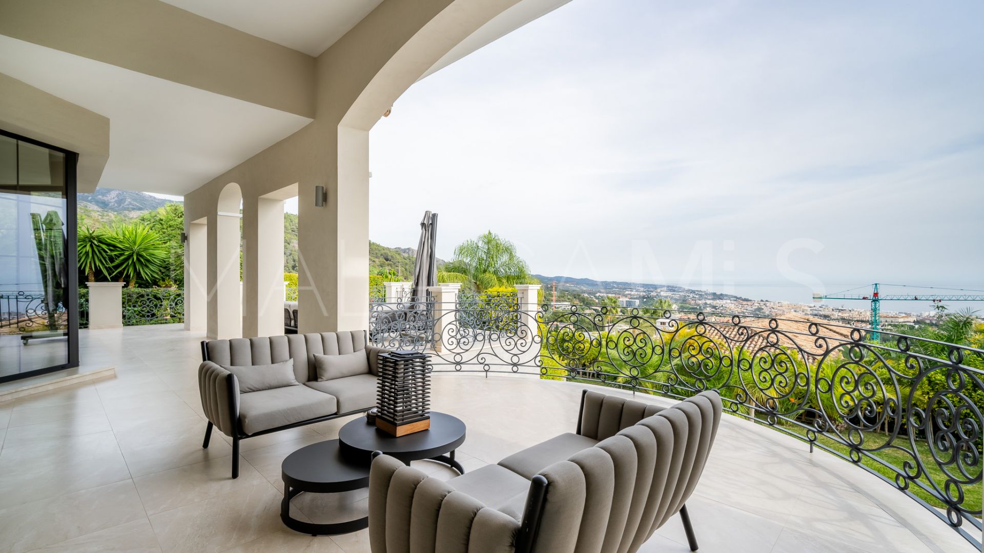 Villa for sale in Sierra Blanca