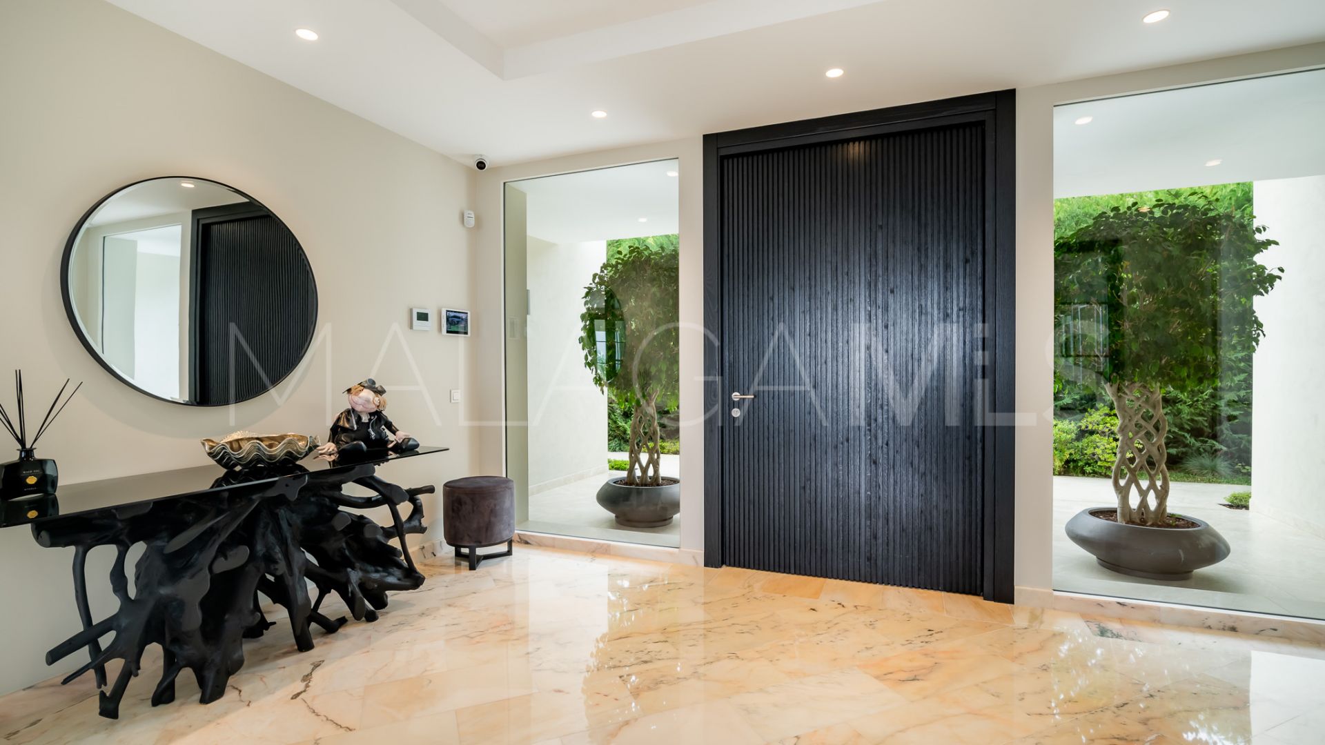 Villa for sale in Sierra Blanca