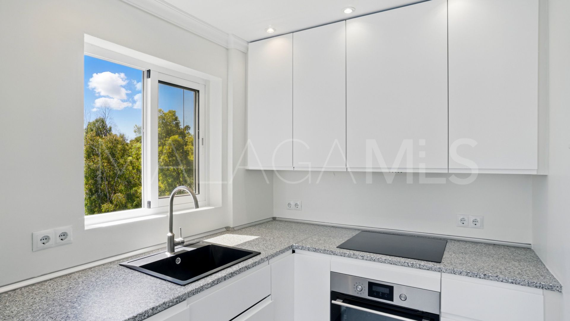 Lägenhet for sale in Marbella Golden Mile
