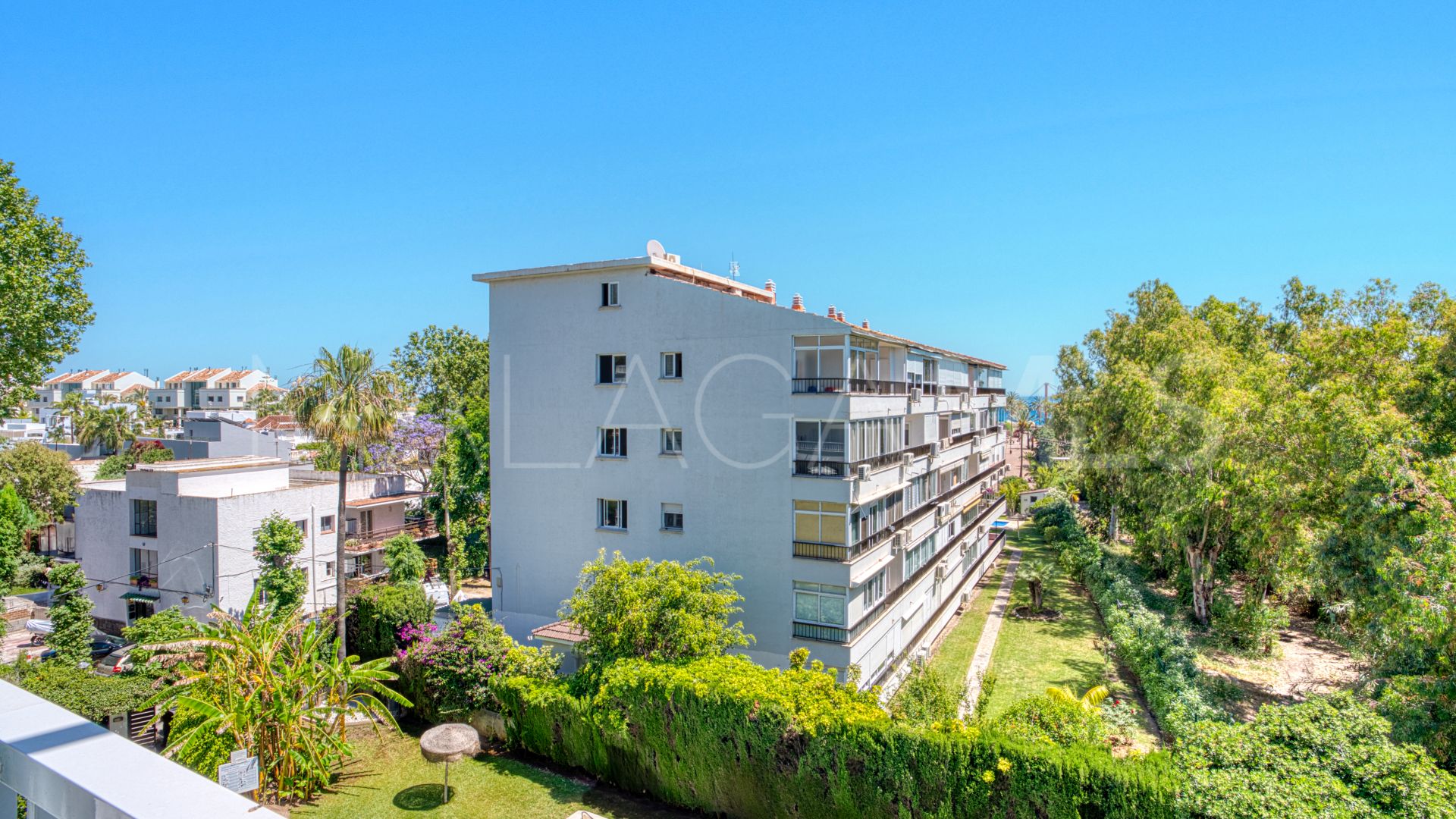 Lägenhet for sale in Marbella Golden Mile