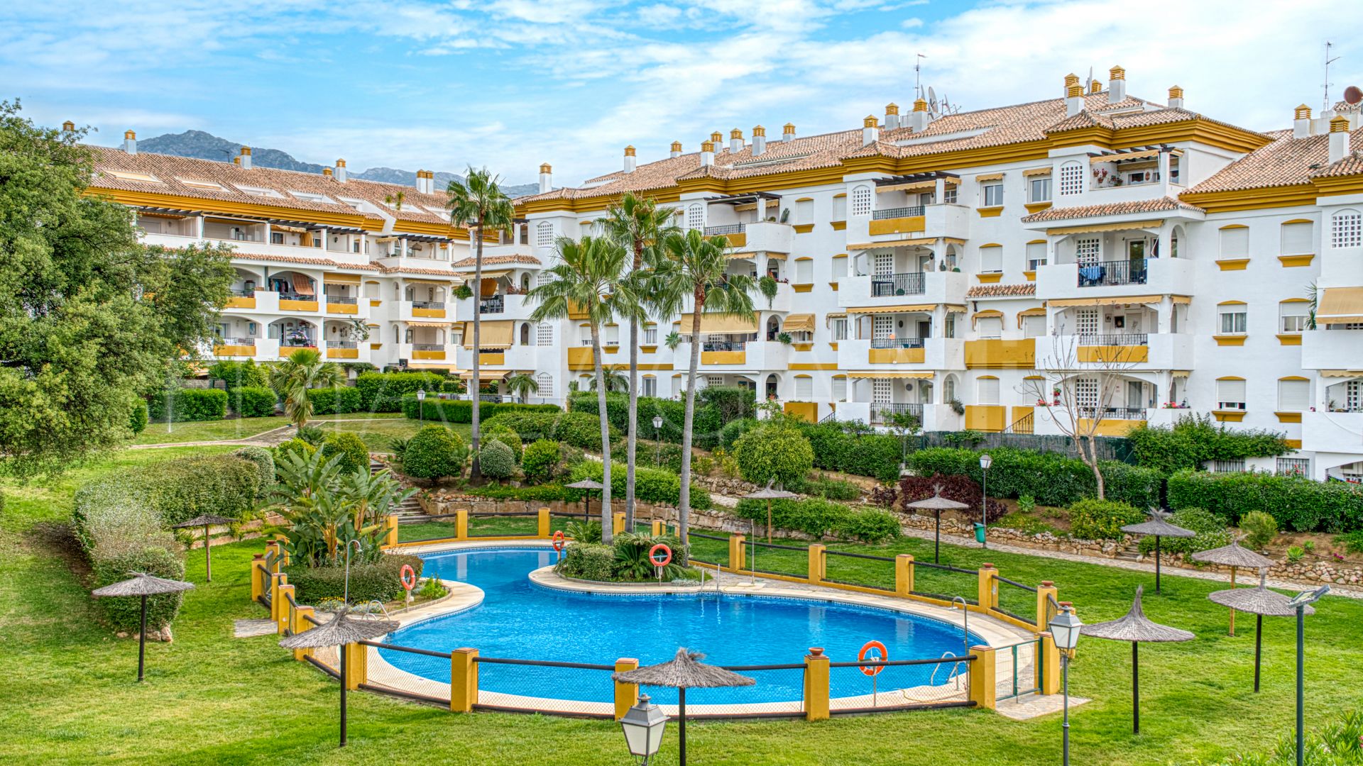 3 bedrooms ground floor apartment in Los Pinos de Nagüeles for sale