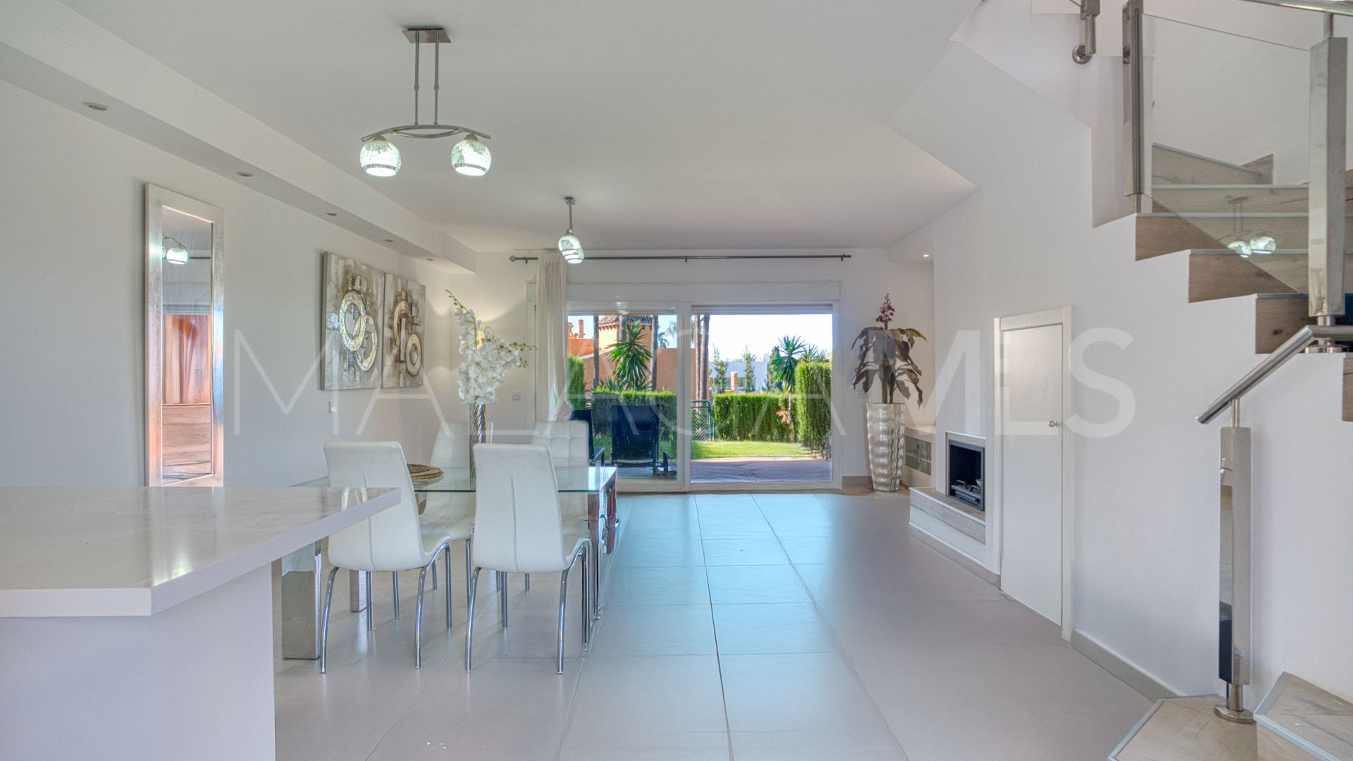 Maison de ville for sale in Paraíso Bellevue