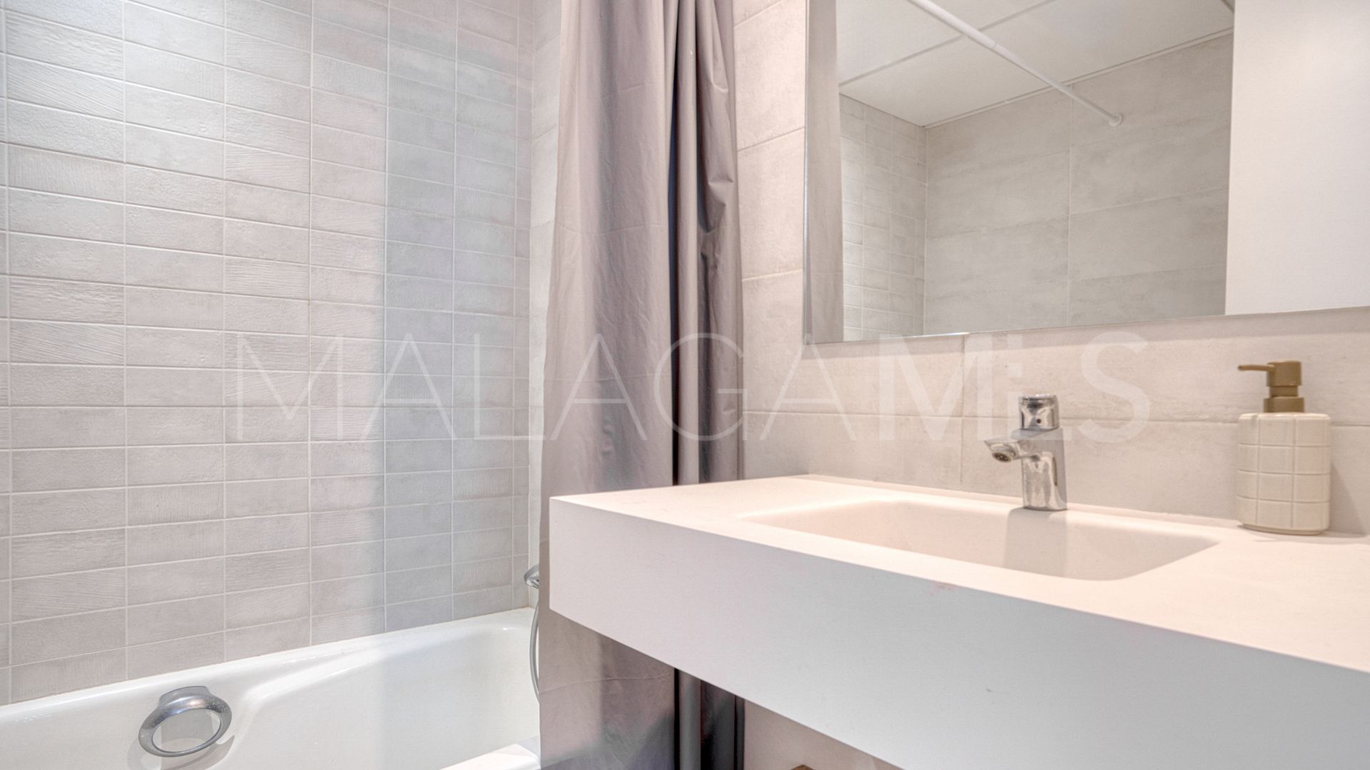 Maison de ville for sale in Paraíso Bellevue