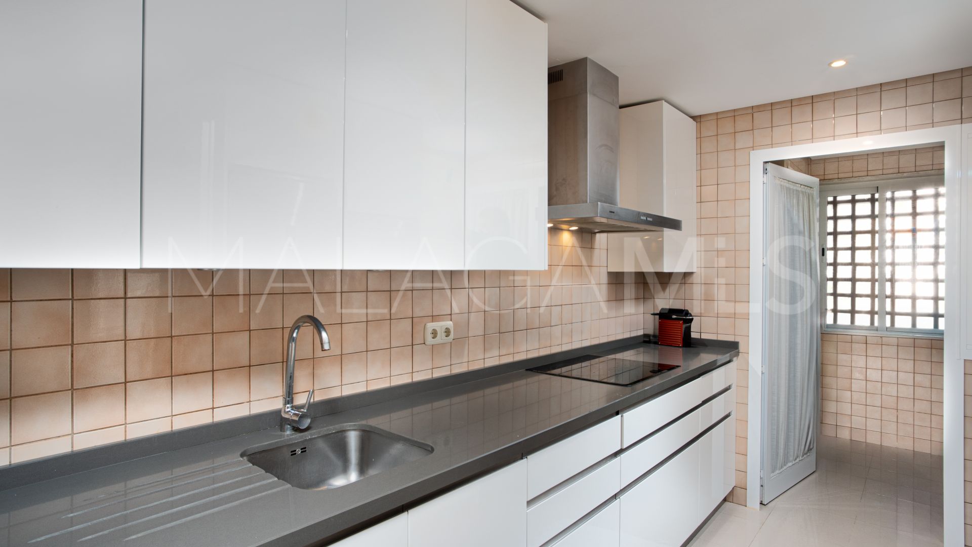 Appartement rez de chaussée for sale in Alminar de Marbella