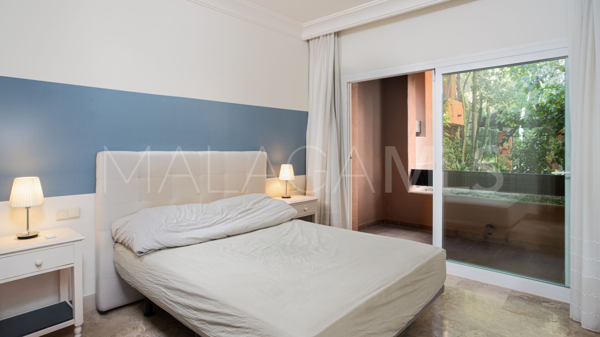 Appartement rez de chaussée for sale in Alminar de Marbella