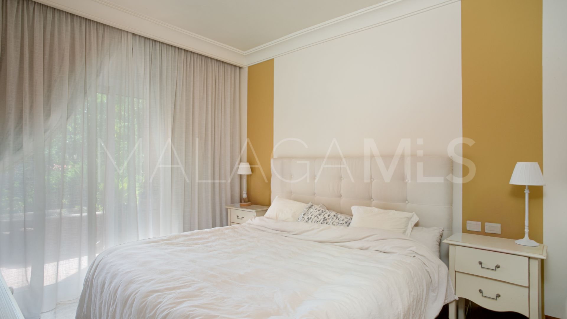 Appartement rez de chaussée for sale in Alminar de Marbella