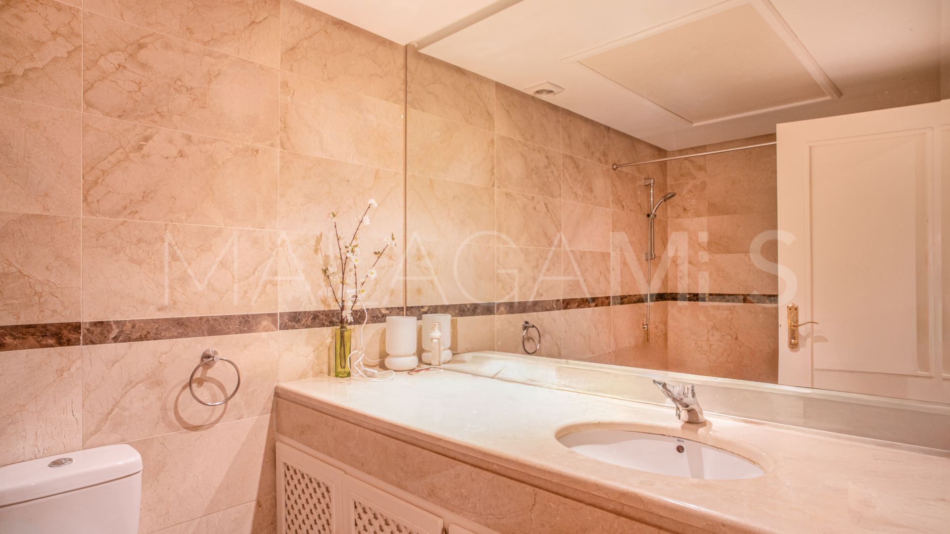 Appartement rez de chaussée for sale in Alminar de Marbella