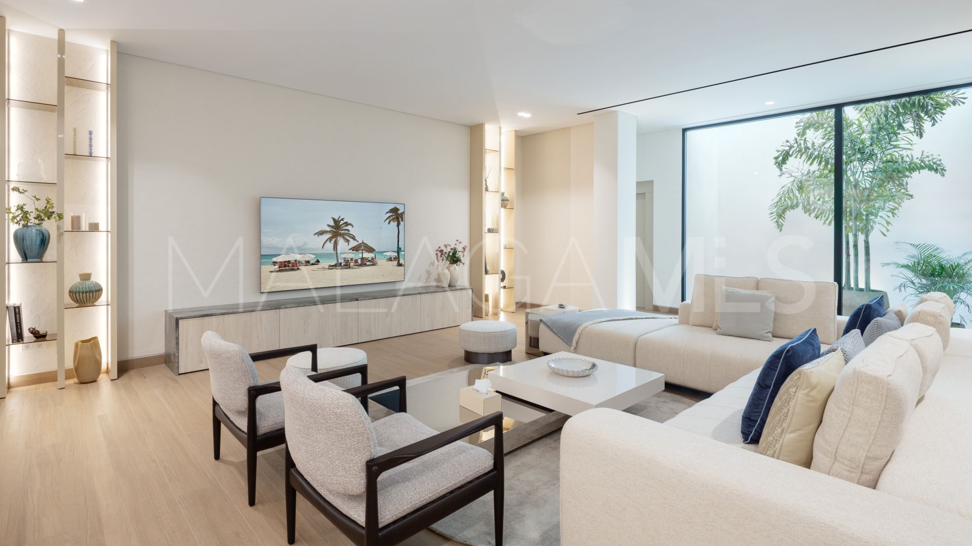 Villa for sale in Los Flamingos with 6 bedrooms