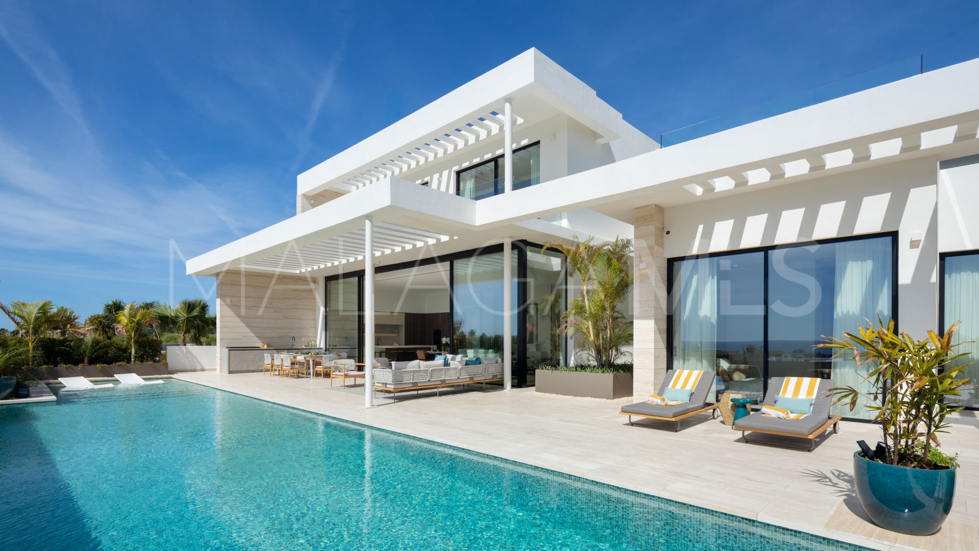 Villa for sale in Los Flamingos with 6 bedrooms
