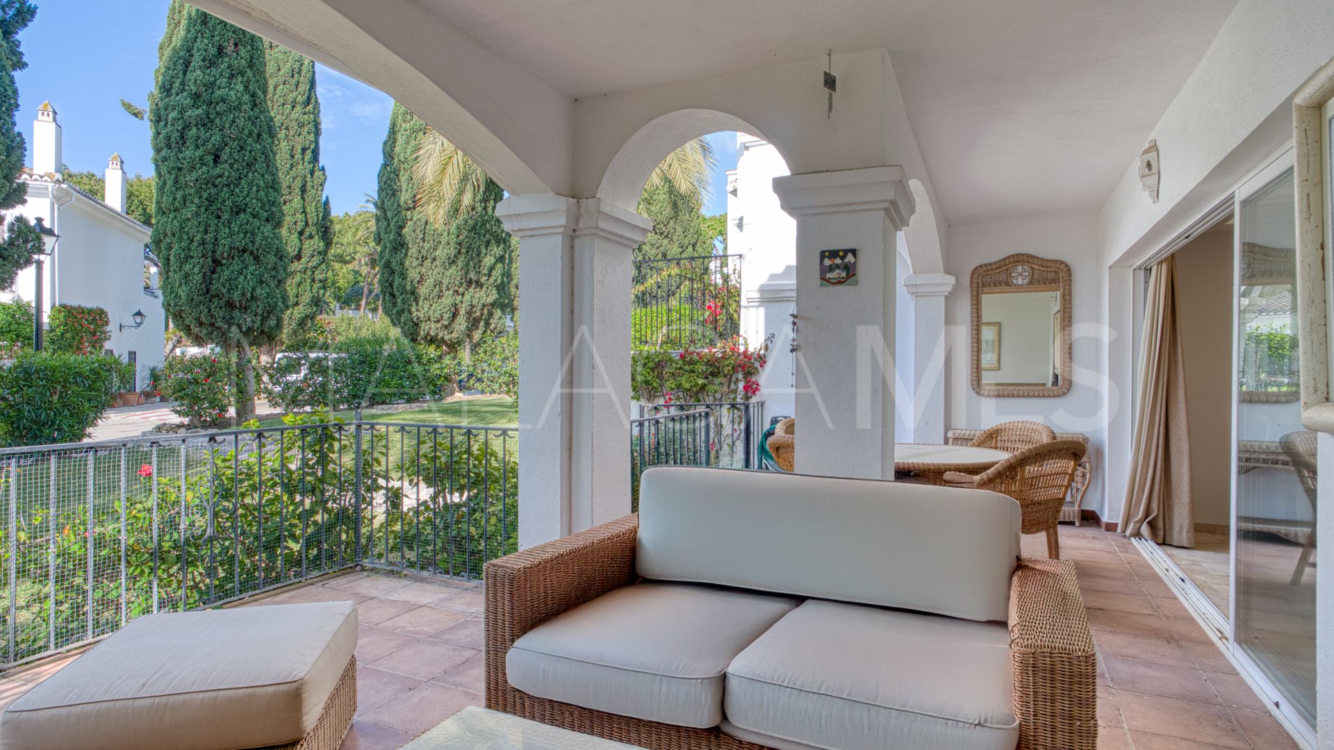 Erdgeschosswohnung for sale in Señorio de Marbella