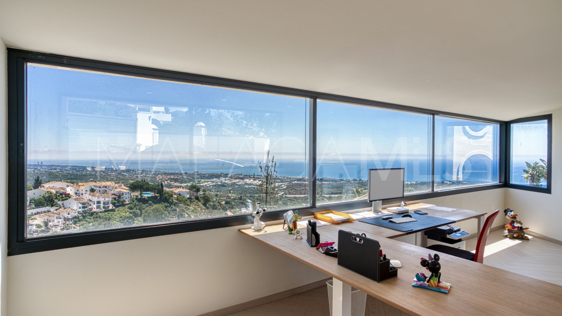 Villa for sale in Los Altos de los Monteros
