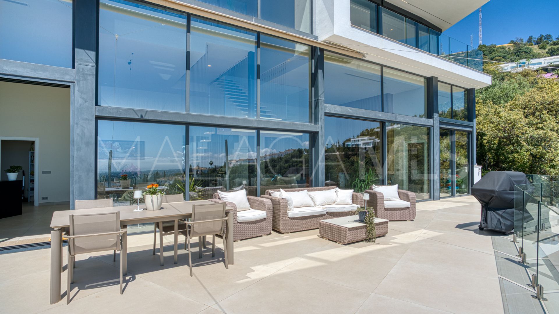 Villa for sale in Los Altos de los Monteros