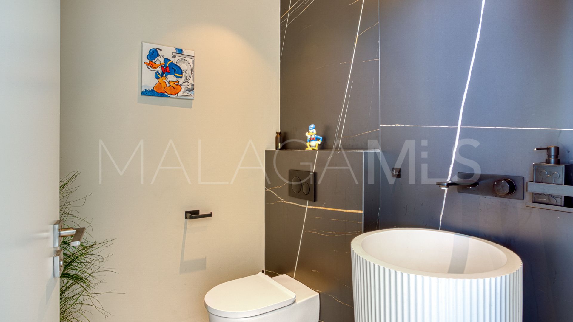 Villa for sale in Los Altos de los Monteros