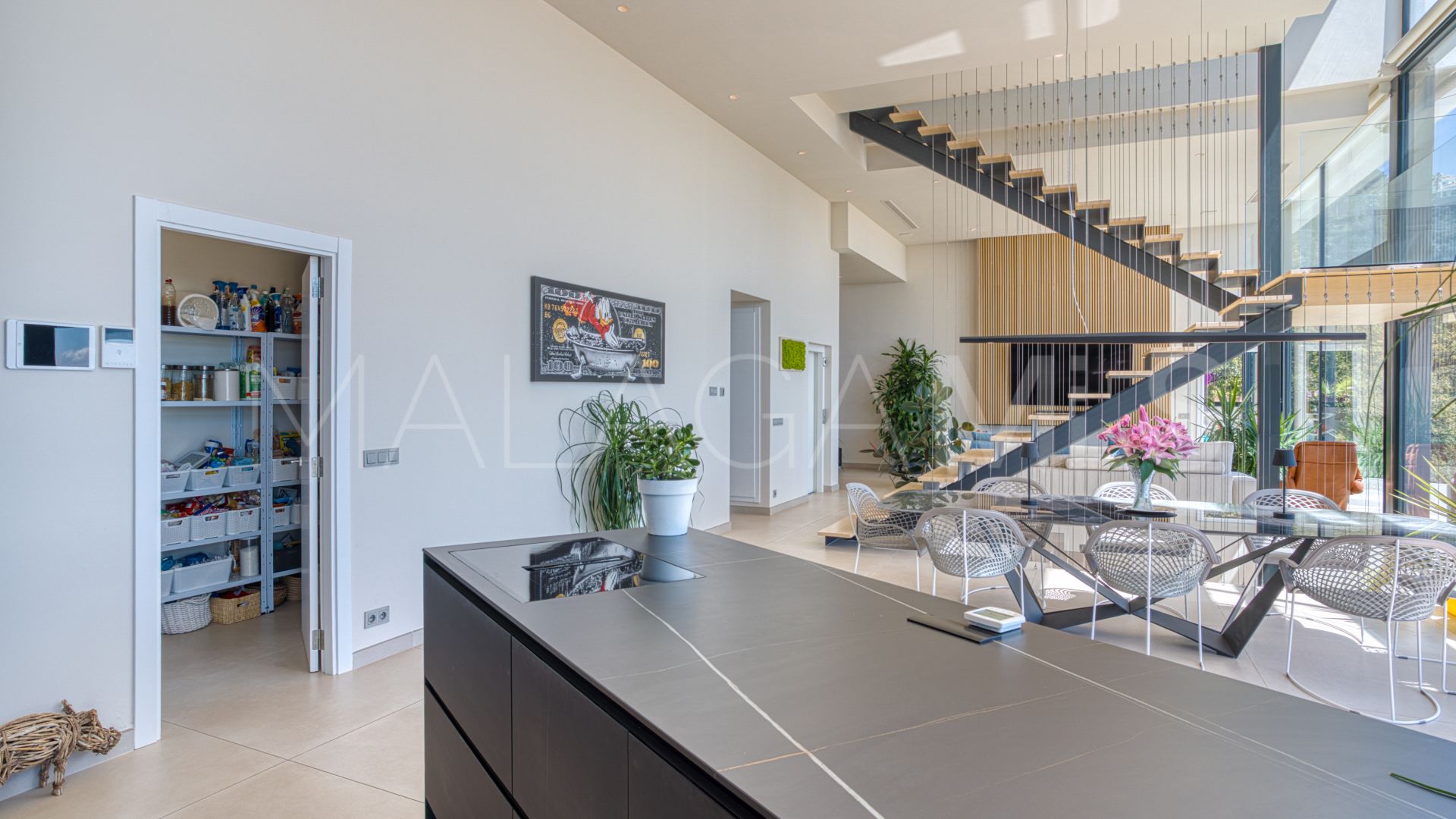 Villa for sale in Los Altos de los Monteros